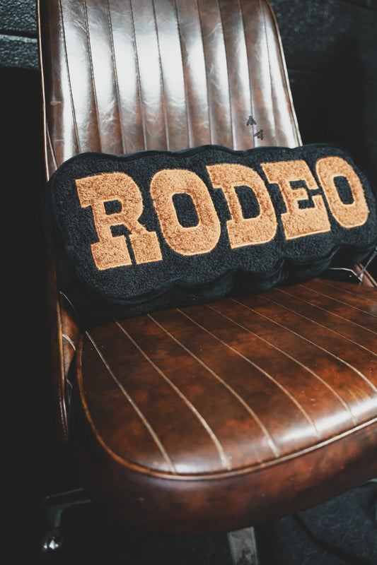 RODEO READY PILLOW *saddle