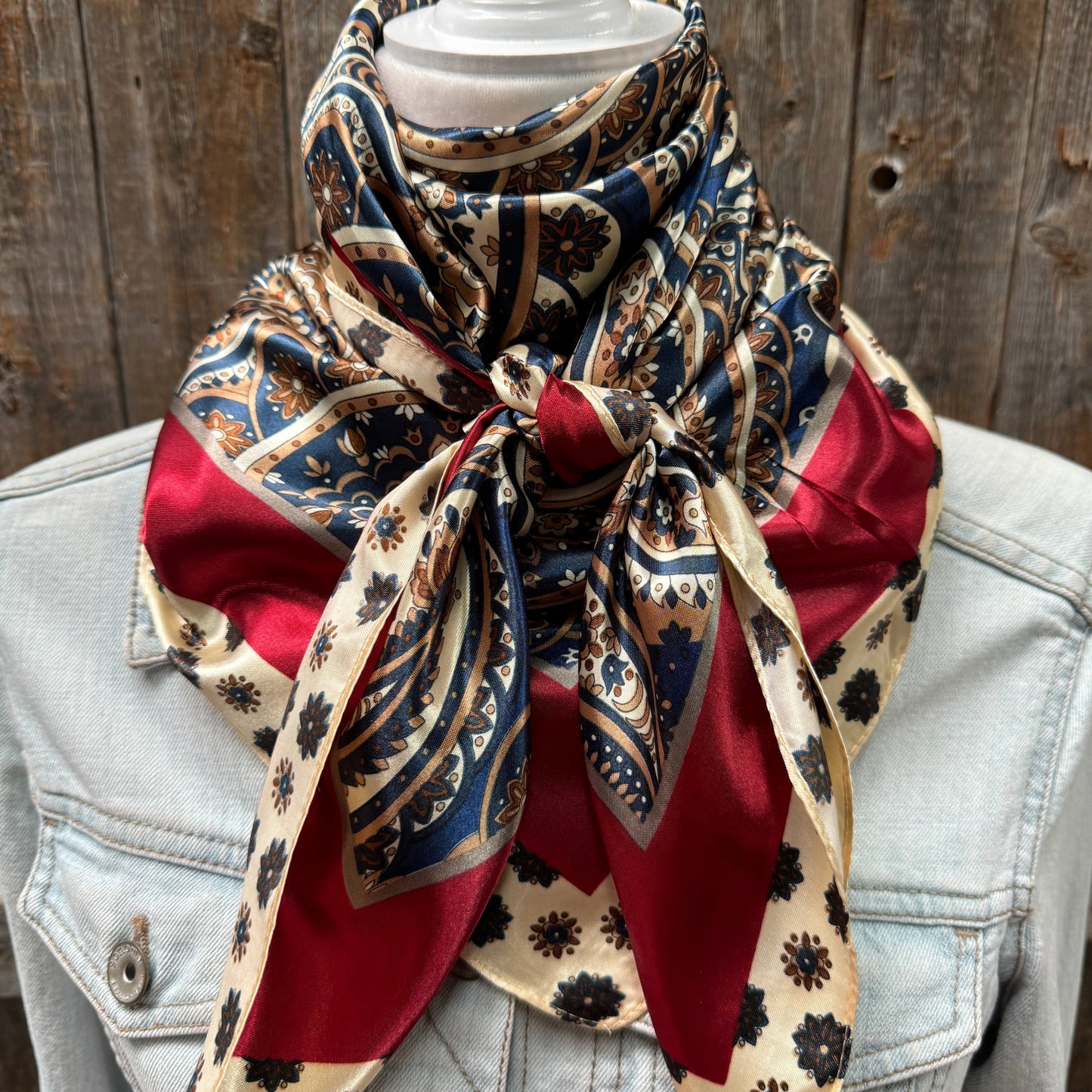 35X35" Navy and Cream Giant Paisley Wild Rag / Scarf WR1026