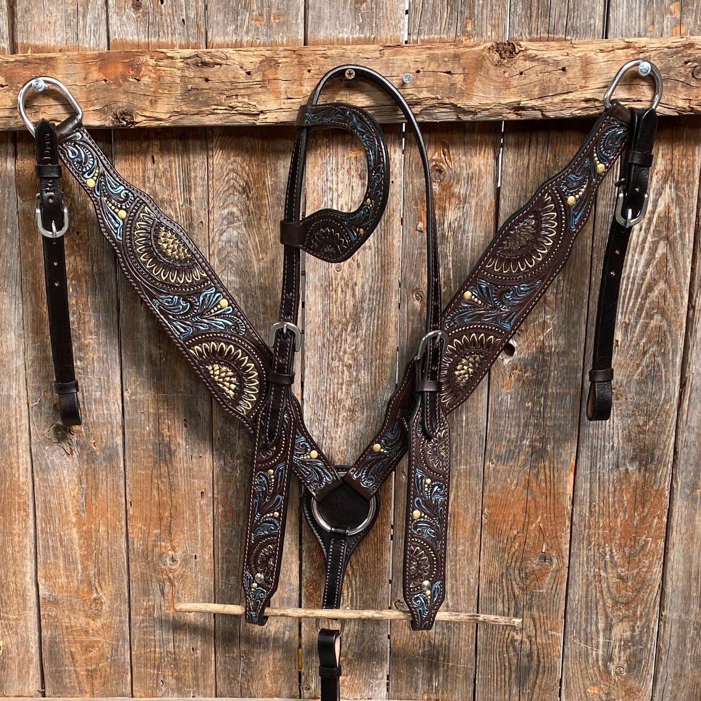 Dark Oil Floral Hand Painted Headstall/Breastcollar Tack Set
