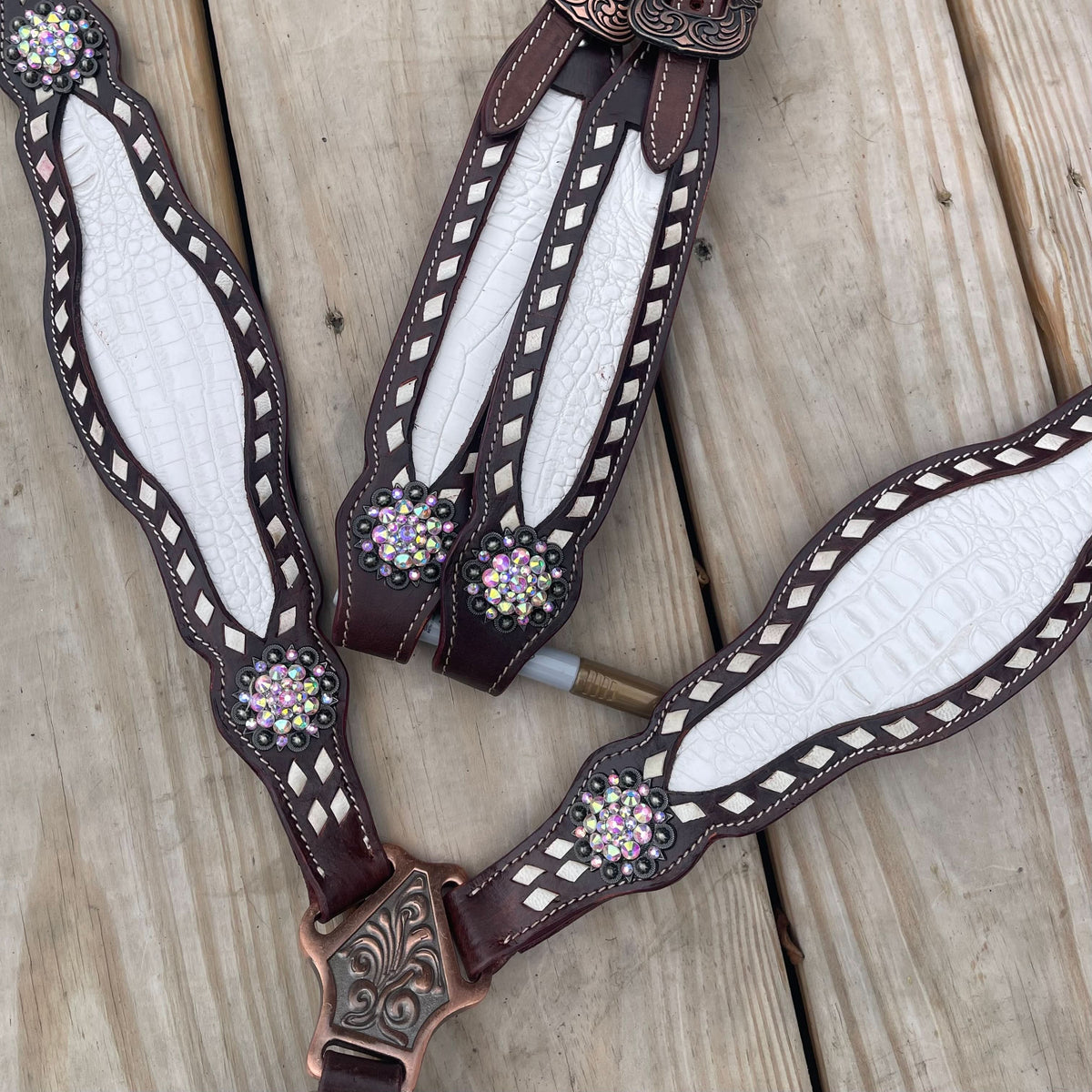 Made to Order Western Tack Set - White with Buck Stitch (BHT040)