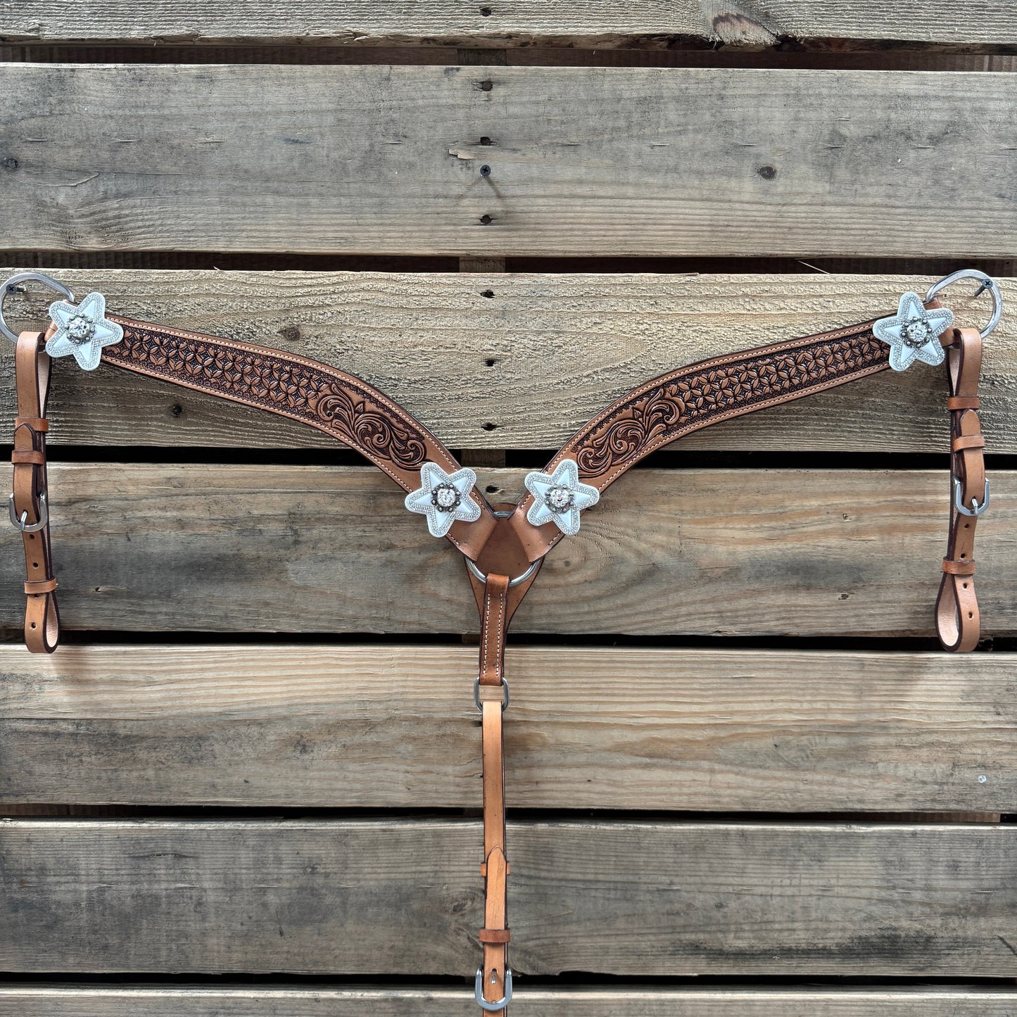 Light Oil Honeycomb Clear and Stars One Ear / Breastcollar Tack Set #OEBC657