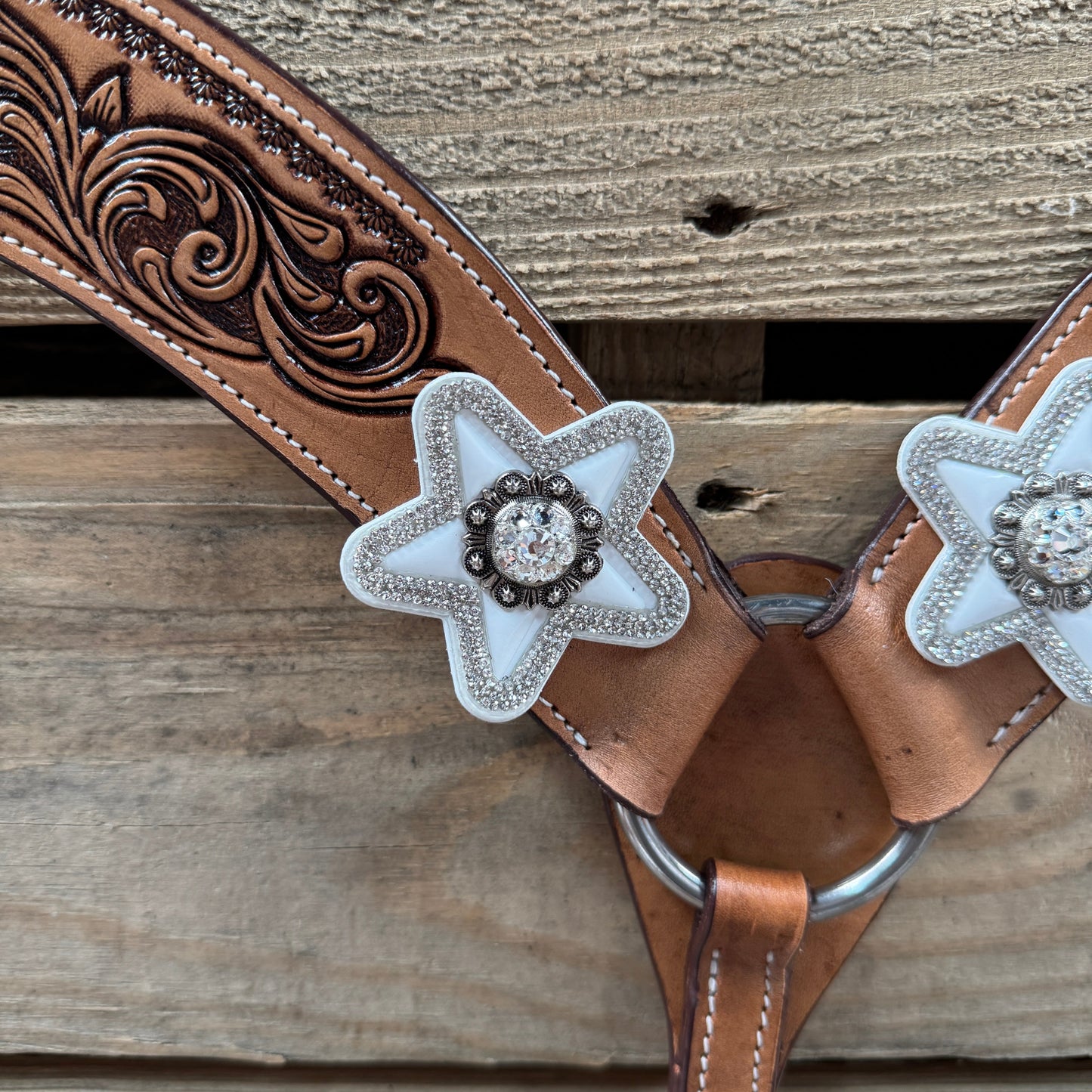 Light Oil Honeycomb Clear and Stars One Ear / Breastcollar Tack Set #OEBC657