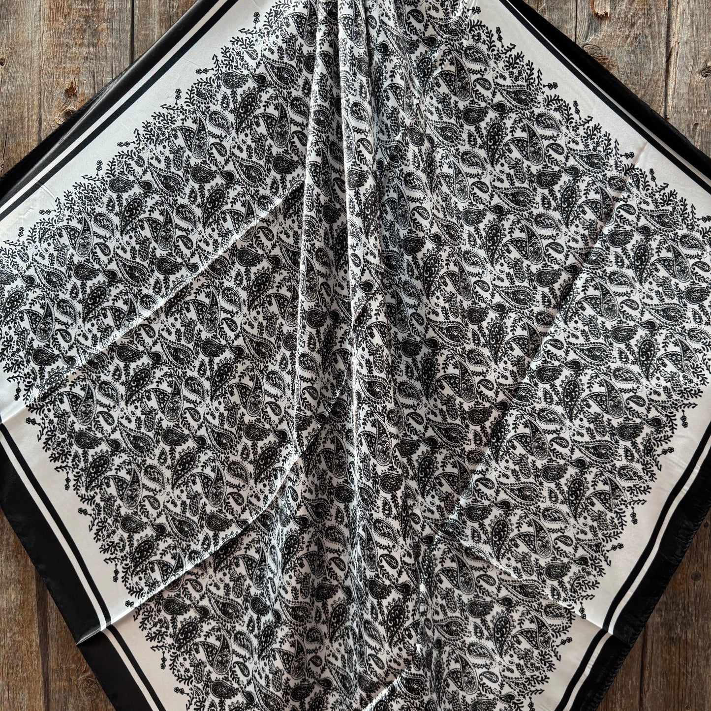 35X35"  Black and White Paisley Wild Rag / Scarf WR3408X