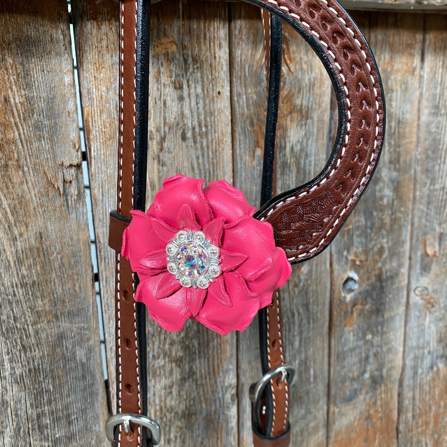 Medium Oil Basketweave Pink & AB One Ear Tack Set  #OEBC591