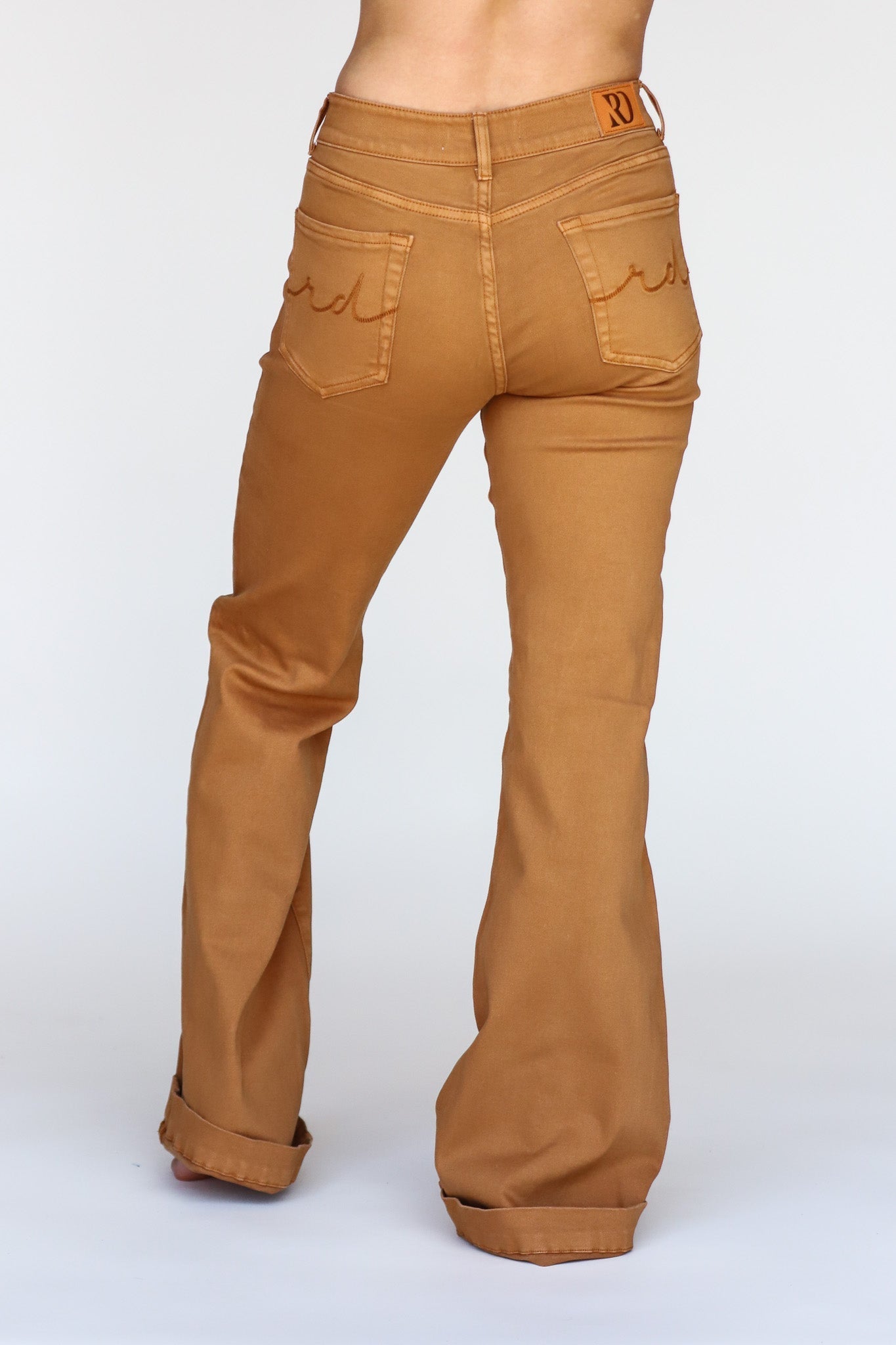SIGNATURE TROUSER - SANDSTONE