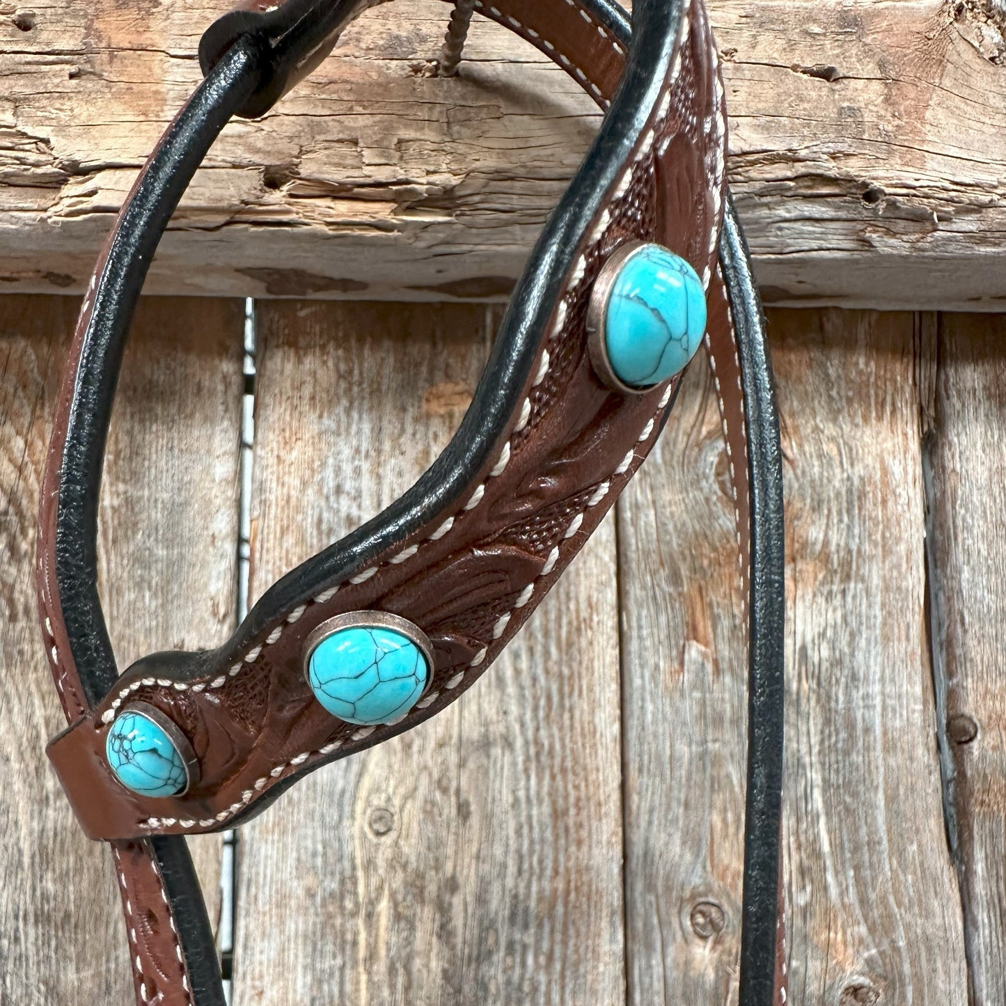 Medium Oil Floral Rosettes and Turquoise One Ear/ Breastcollar Tack Set #OEBC566