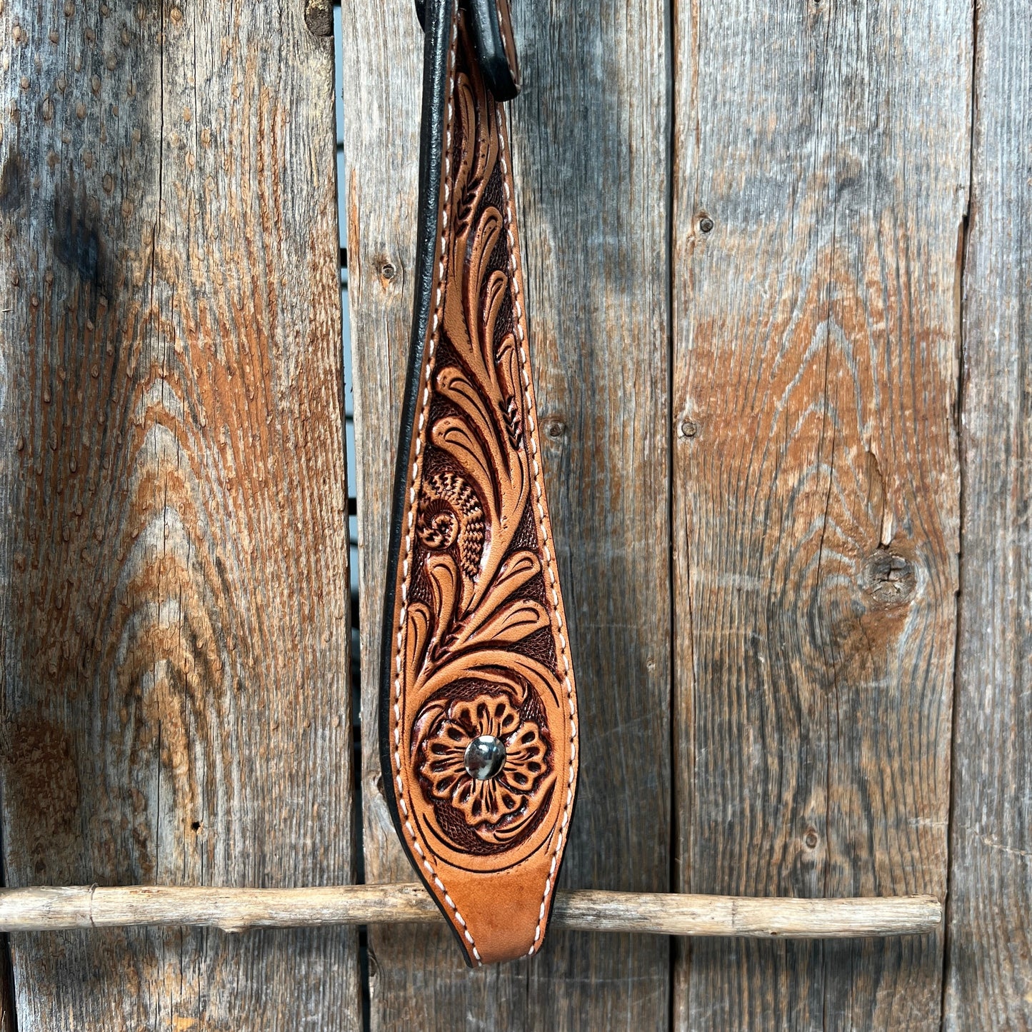 Light Oil Floral Tooled Buckaroo Style One Ear Headstall / Bridle