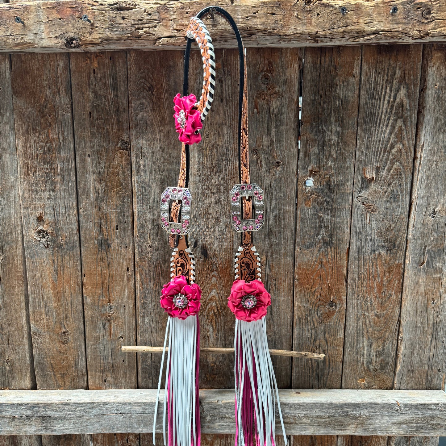 Light Oil Whipstitch Pink and White One Ear & Breastcollar Tack Set #OEBC437NW