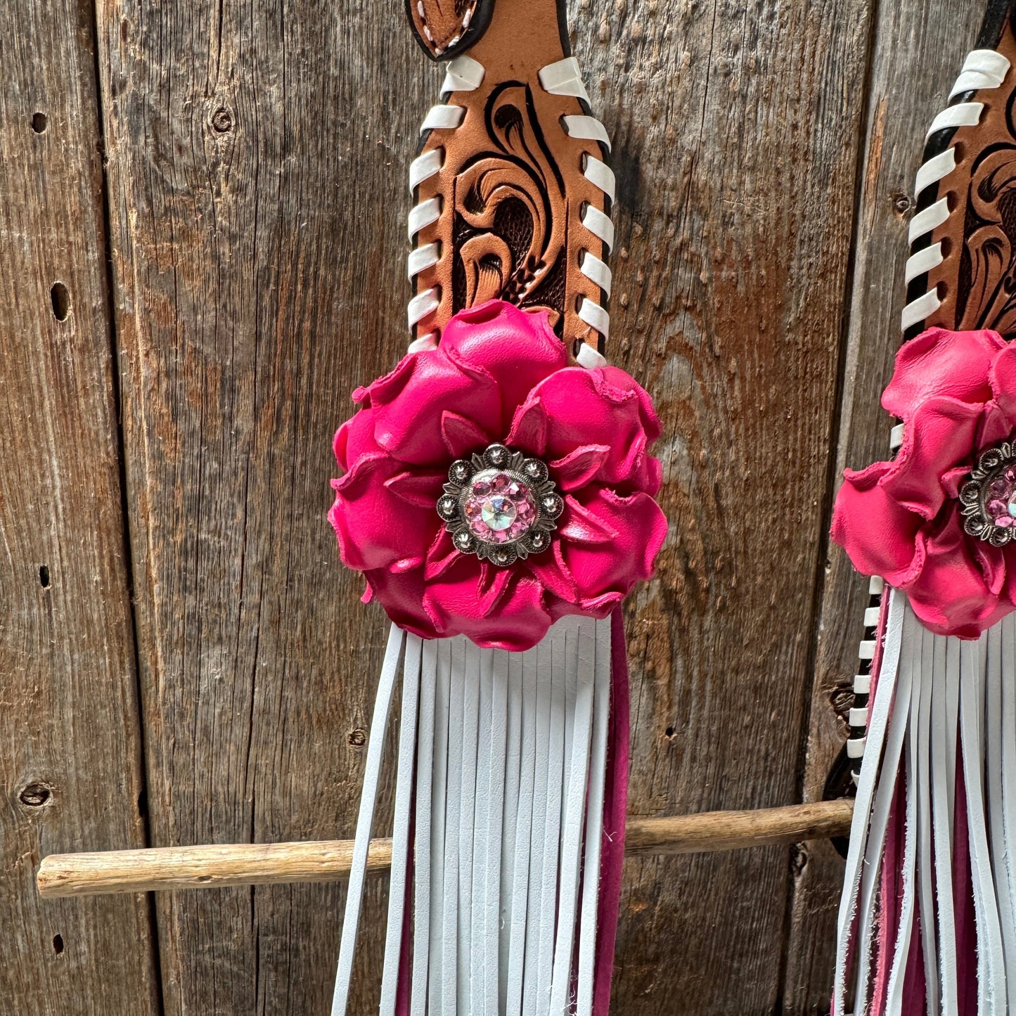 Light Oil Whipstitch Pink and White One Ear & Breastcollar Tack Set #OEBC437