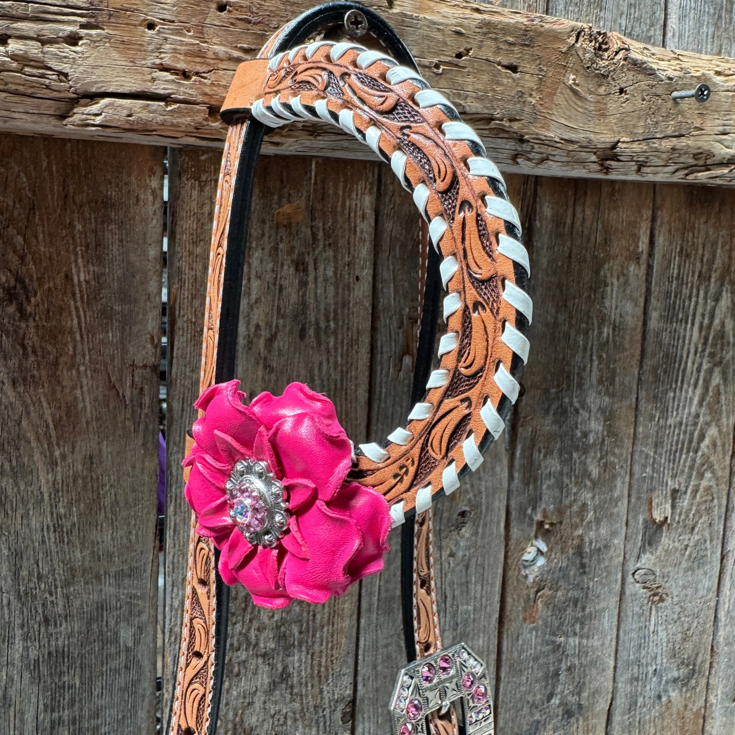 Light Oil Whipstitch Pink and White One Ear & Breastcollar Tack Set #OEBC437NW