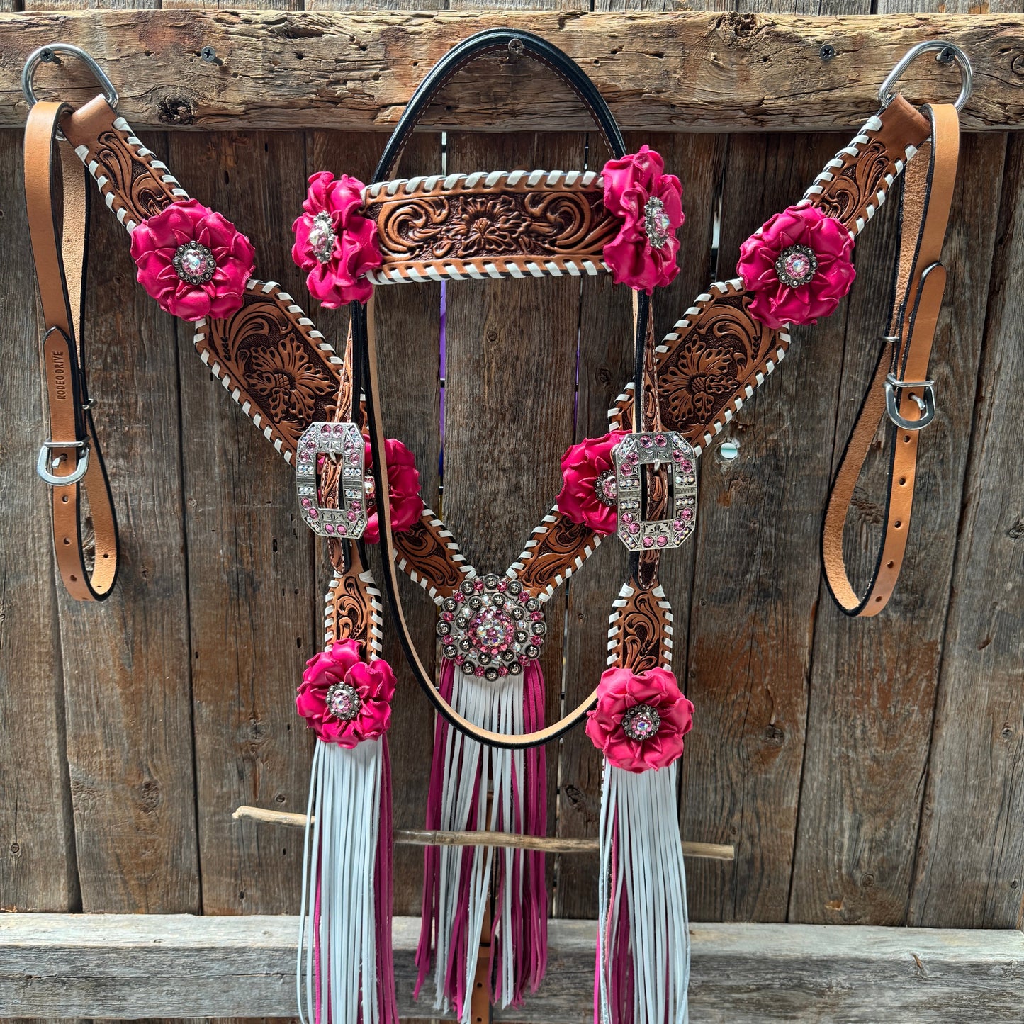 Light Oil Whipstitch Pink and White One Ear & Breastcollar Tack Set #OEBC437NW