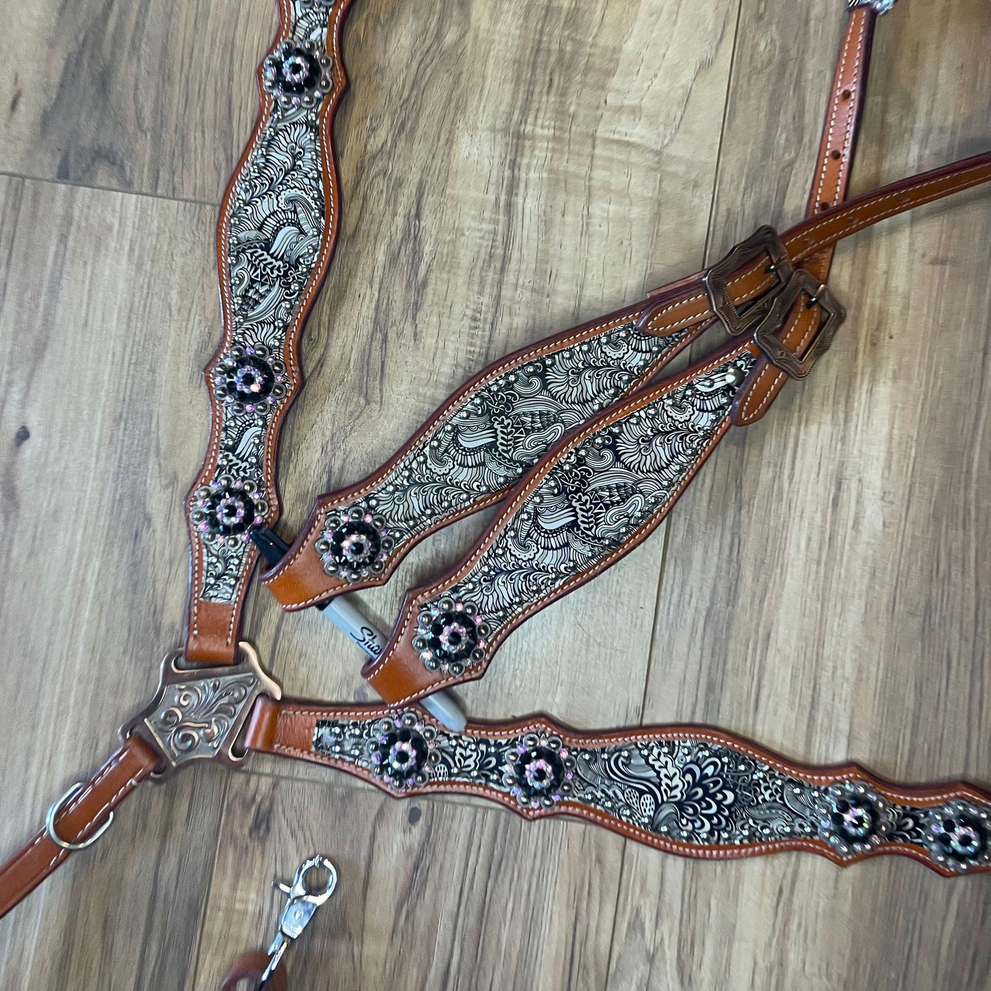 Made To Order B&W style one ear tan western tack set Headstall breast collar (BHT057)