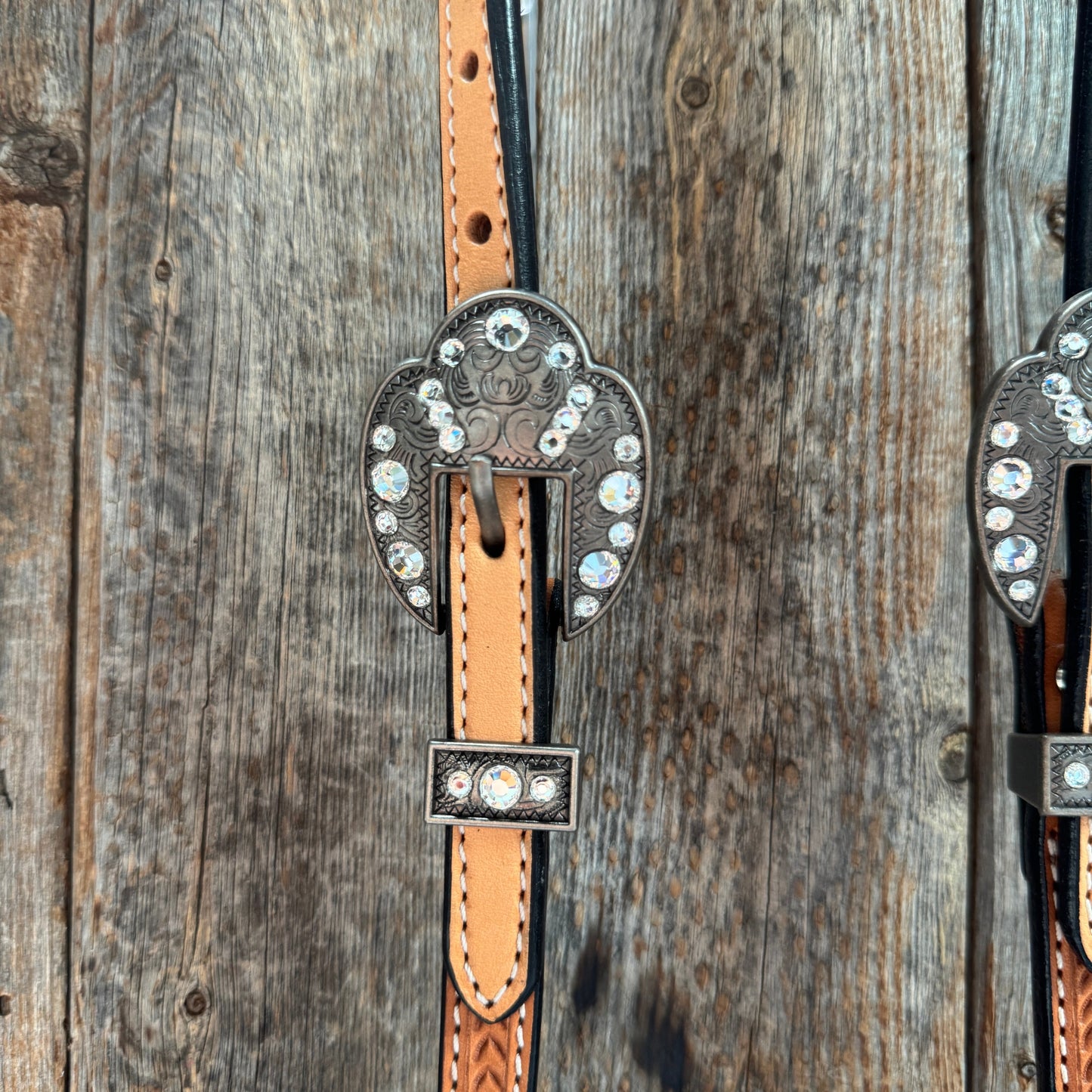 Light Oil Basketweave  Clear One Ear Tack Set  #OEBC674