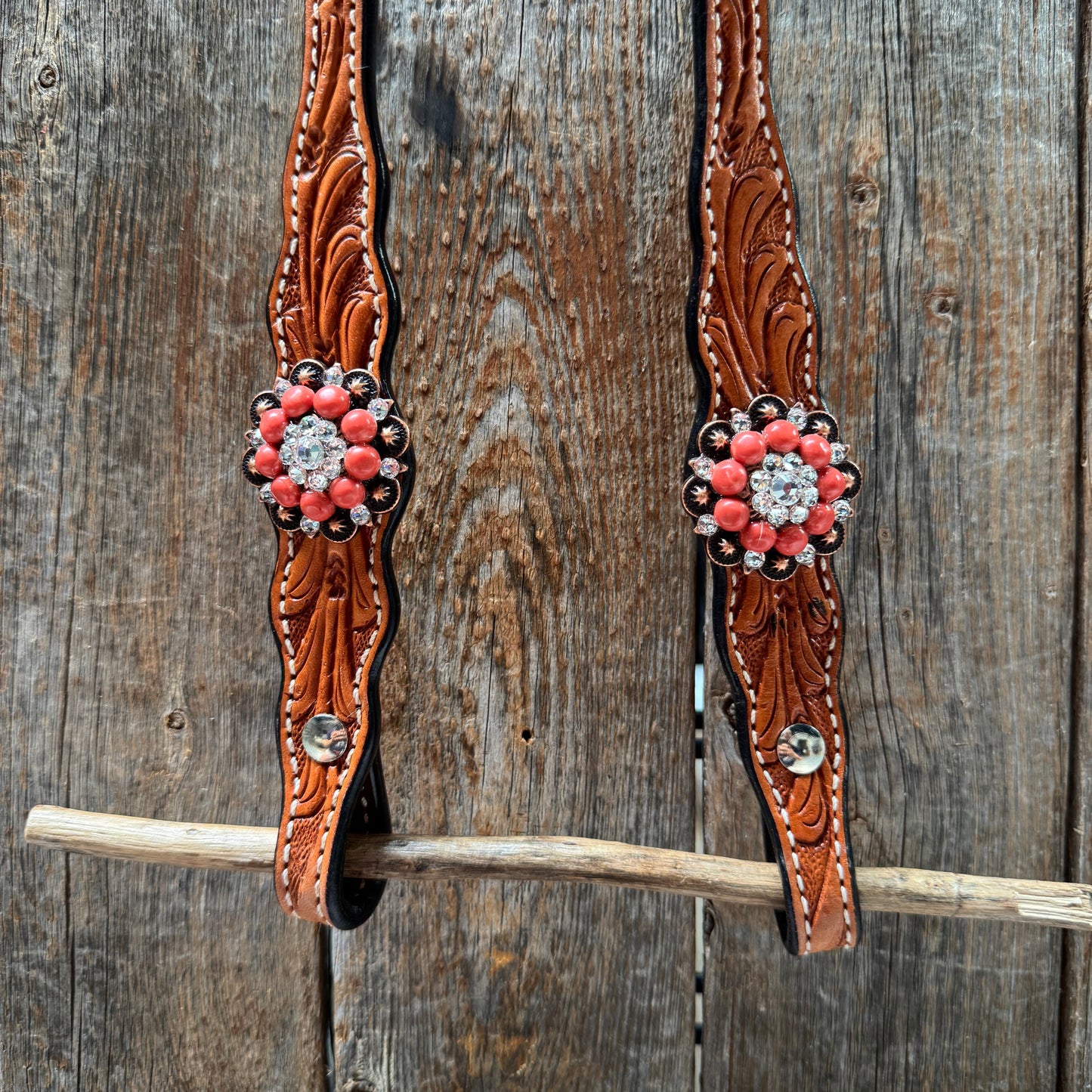 Light Oil Floral Coral, Clear One Ear & Breastcollar Tack Set #OEBC675