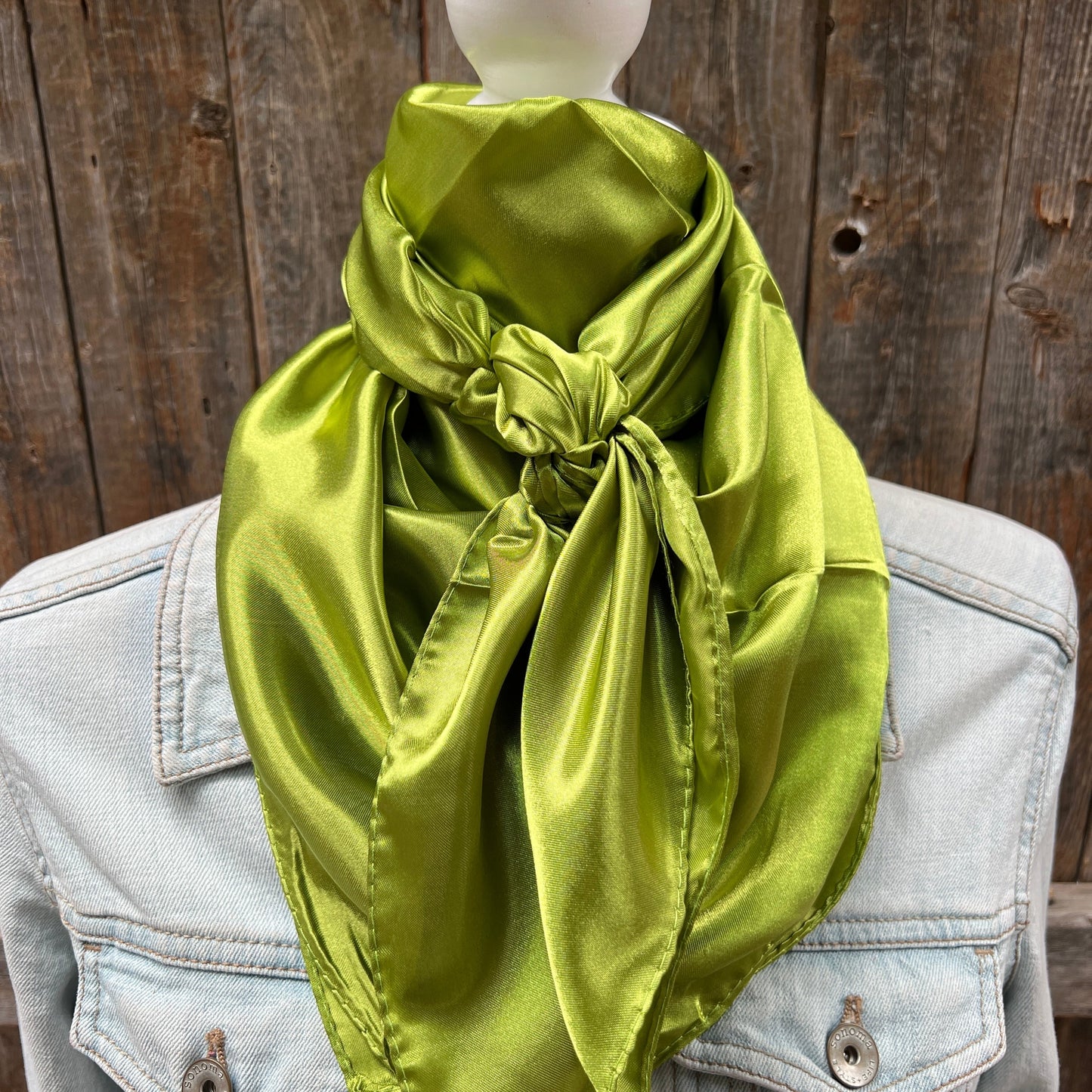 35X35"  Solid Light Green  Wild Rag / Scarf WRS22