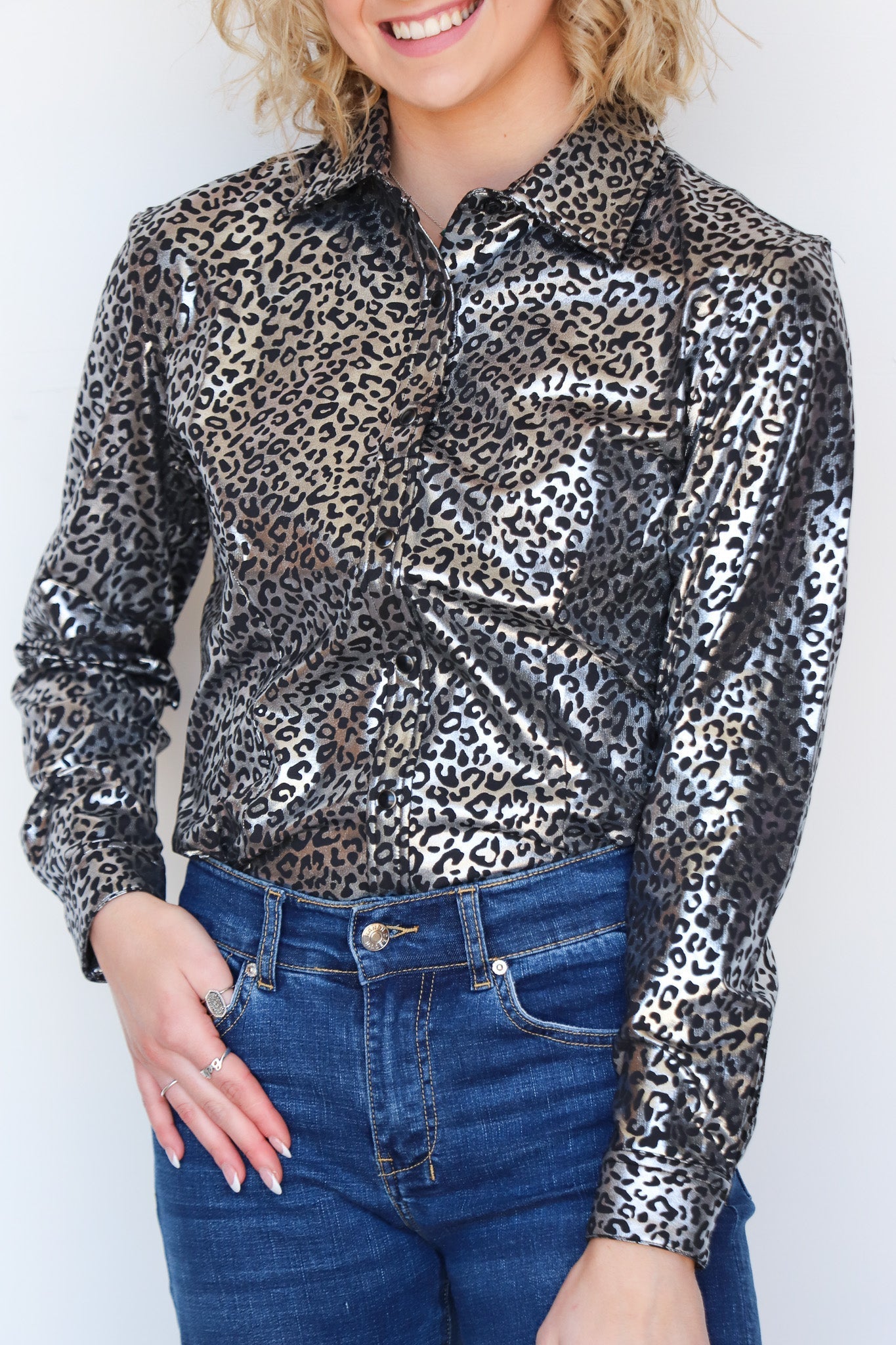 UNTAMED PERFORMANCE RODEO SHIRT