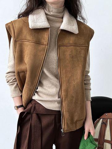 Desert Breeze Sleeveless Lambs Wool Vest for Cowgirl Style - Warm & Stylish