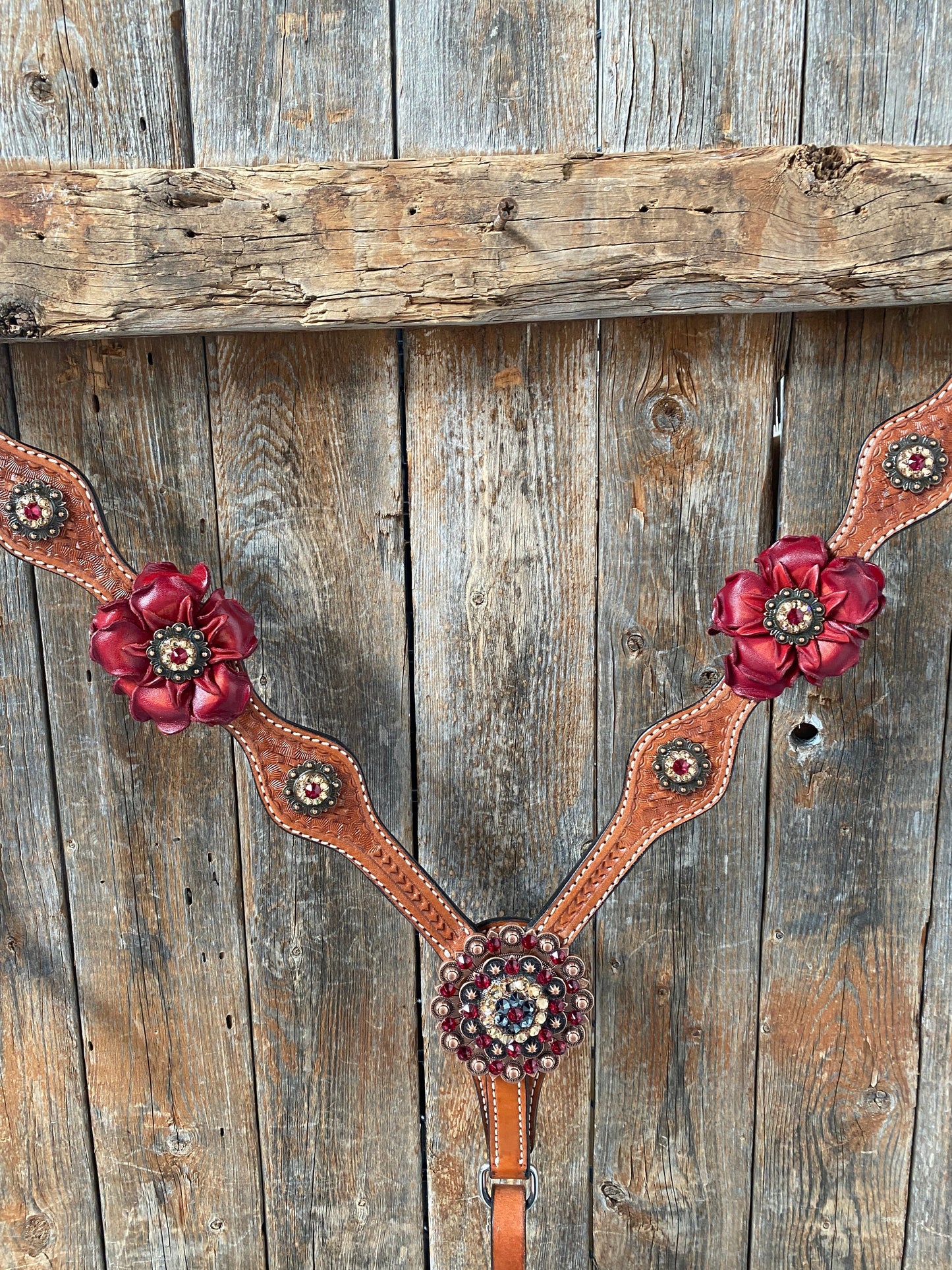 Light Oil Basketweave Champagne and Red One Ear & Breastcollar Tack Set #OEBC432