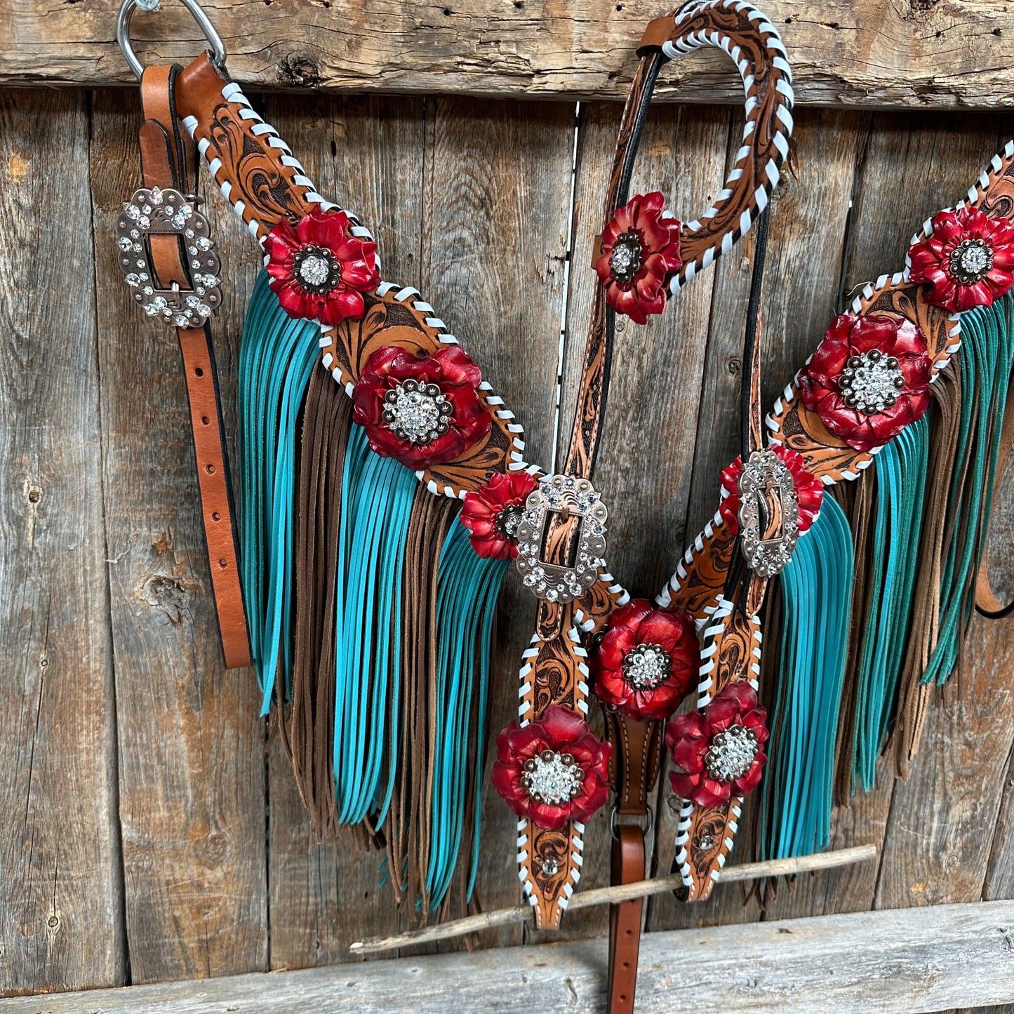 Light Oil Whipstitch Red and Turquoise One Ear/ Breastcollar Tack Set #OEBC549