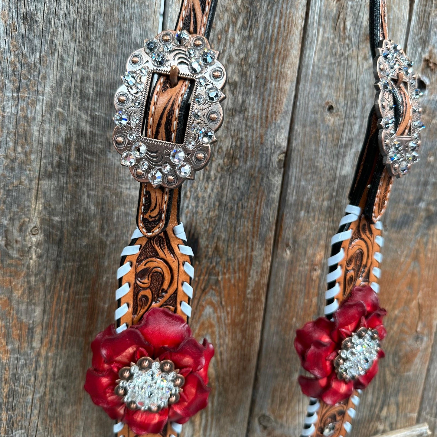 Light Oil Whipstitch Red and Turquoise One Ear/ Breastcollar Tack Set #OEBC549
