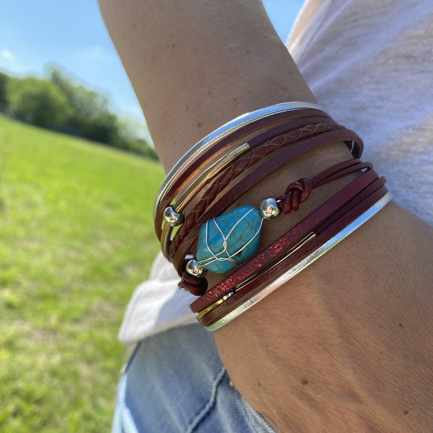 Burgundy Leather & Turquoise Stone Fashion Bracelet XI114