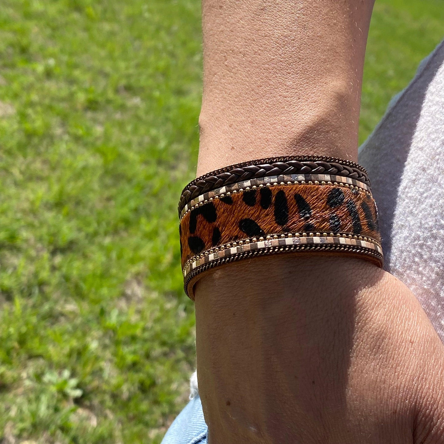 Brown Animal Print Fashion Bracelet XI113