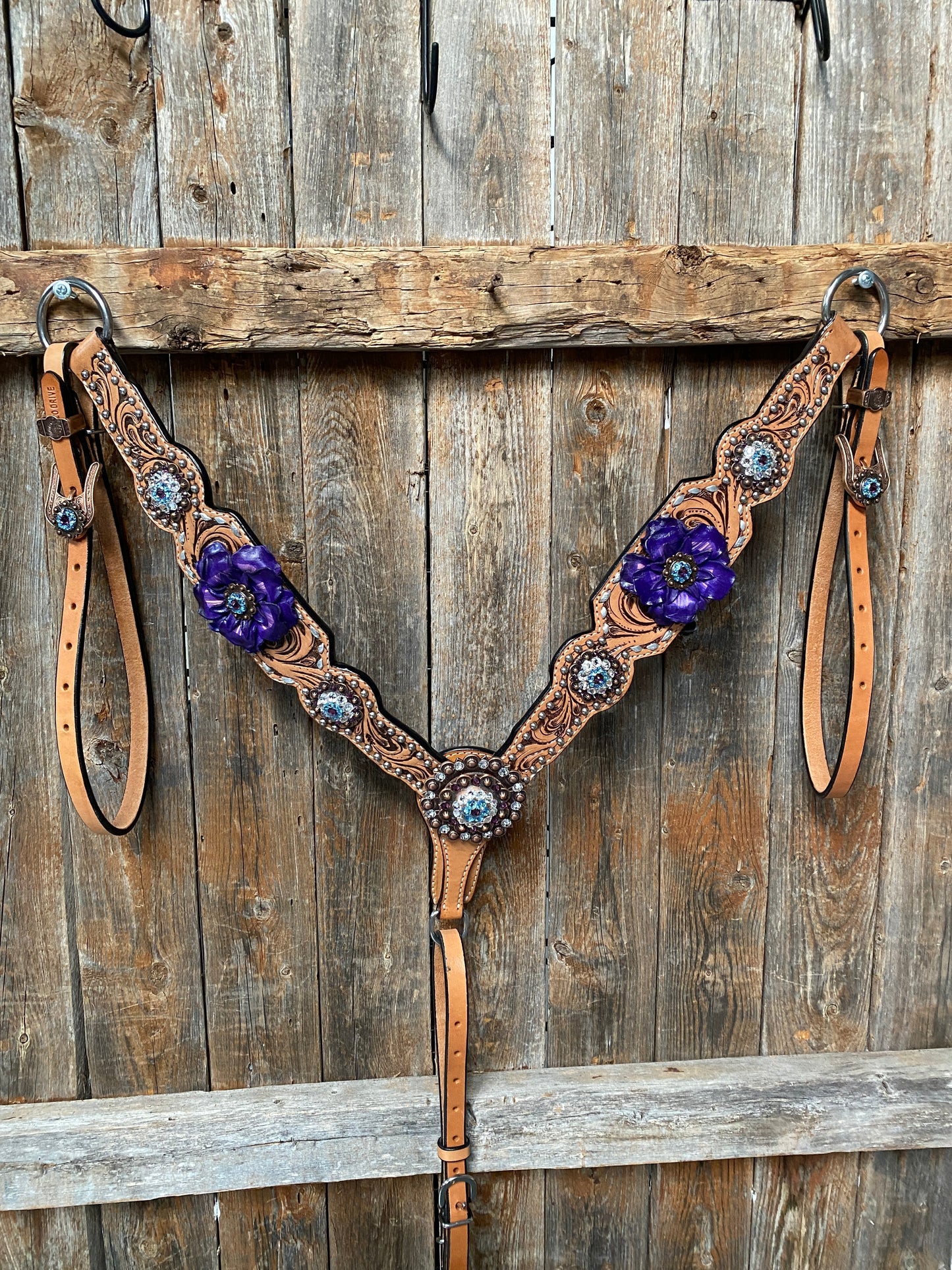 Light Oil Silver Dot Purple and Aqua One Ear & Breastcollar Tack Set #OEBC434