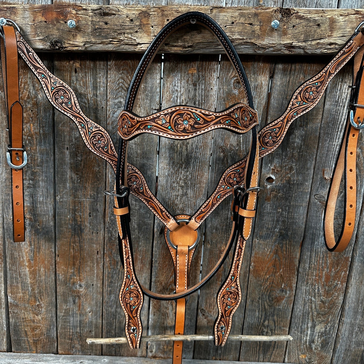 Light Oil Floral and Teal Dot Browband / One Ear Headstall and Breastcollar Tack Sets