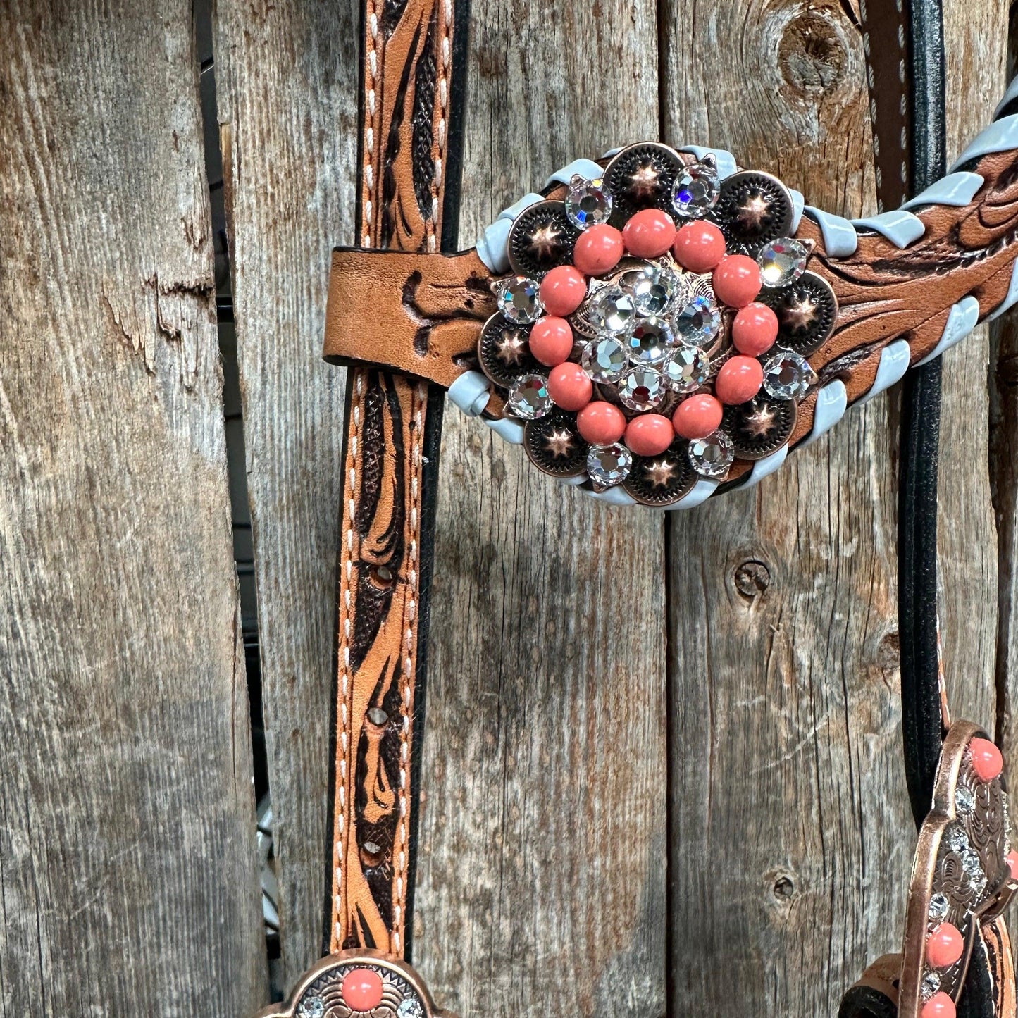 Whipstitch Coral and Clear One Ear/ Breastcollar Tack Set #OEBC516