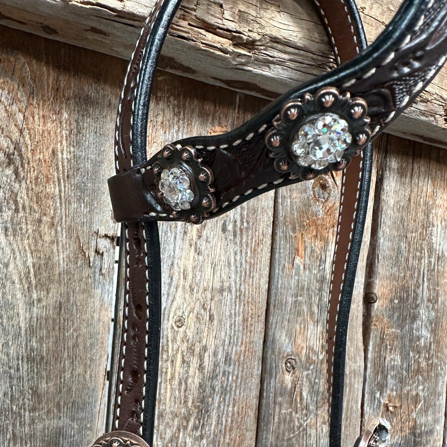 Dark Oil Floral Clear One Ear/ Breastcollar Tack Set #OEBC517