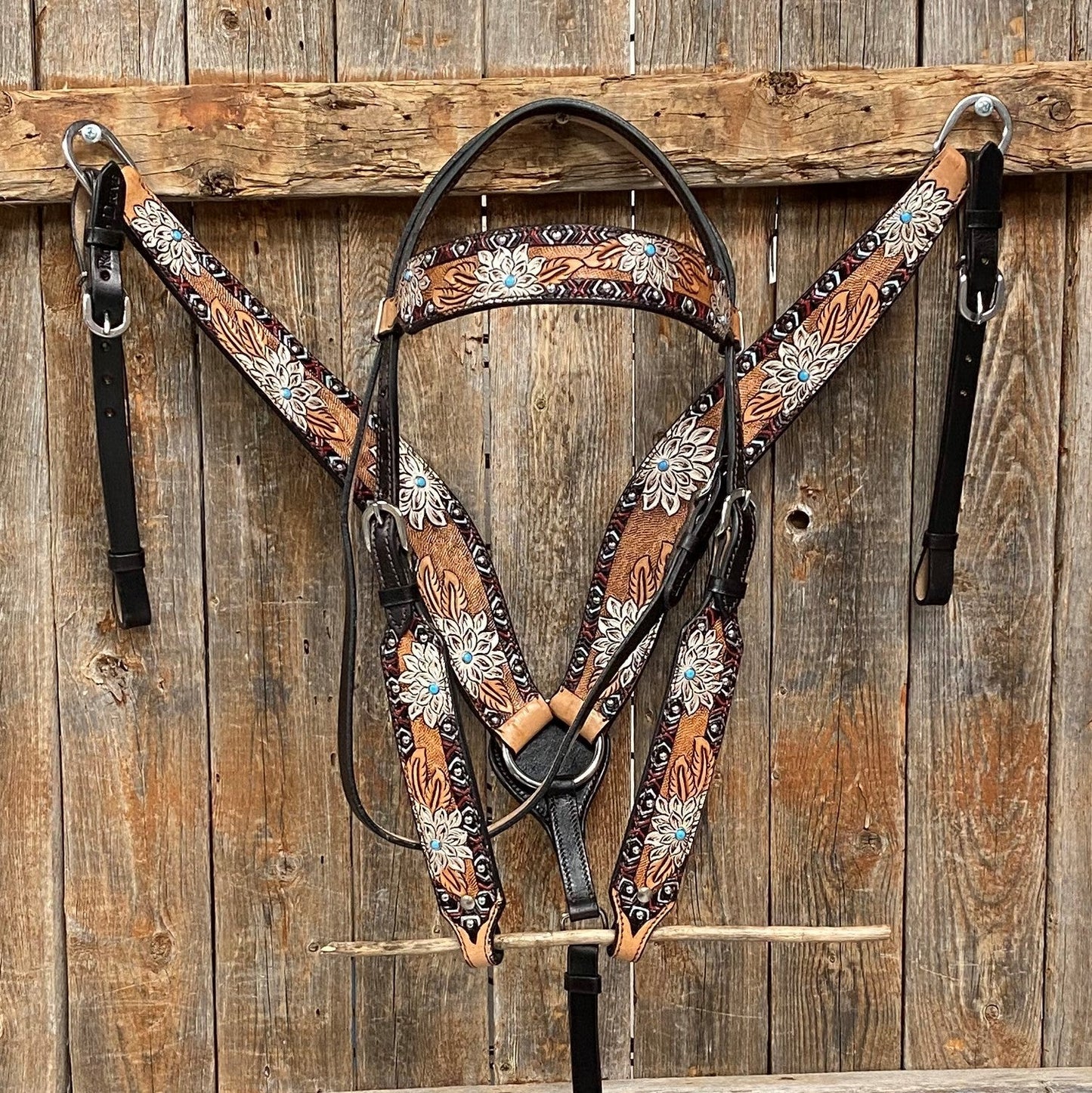 Two Tone Hand Painted Flower Headstall/Breastcollar Tack Set