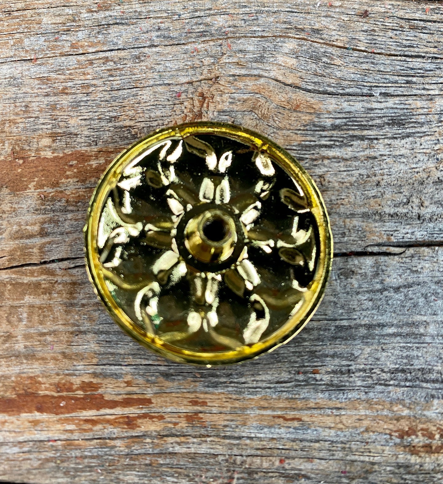 Black & Gold Sunflower Concho 1” W125S