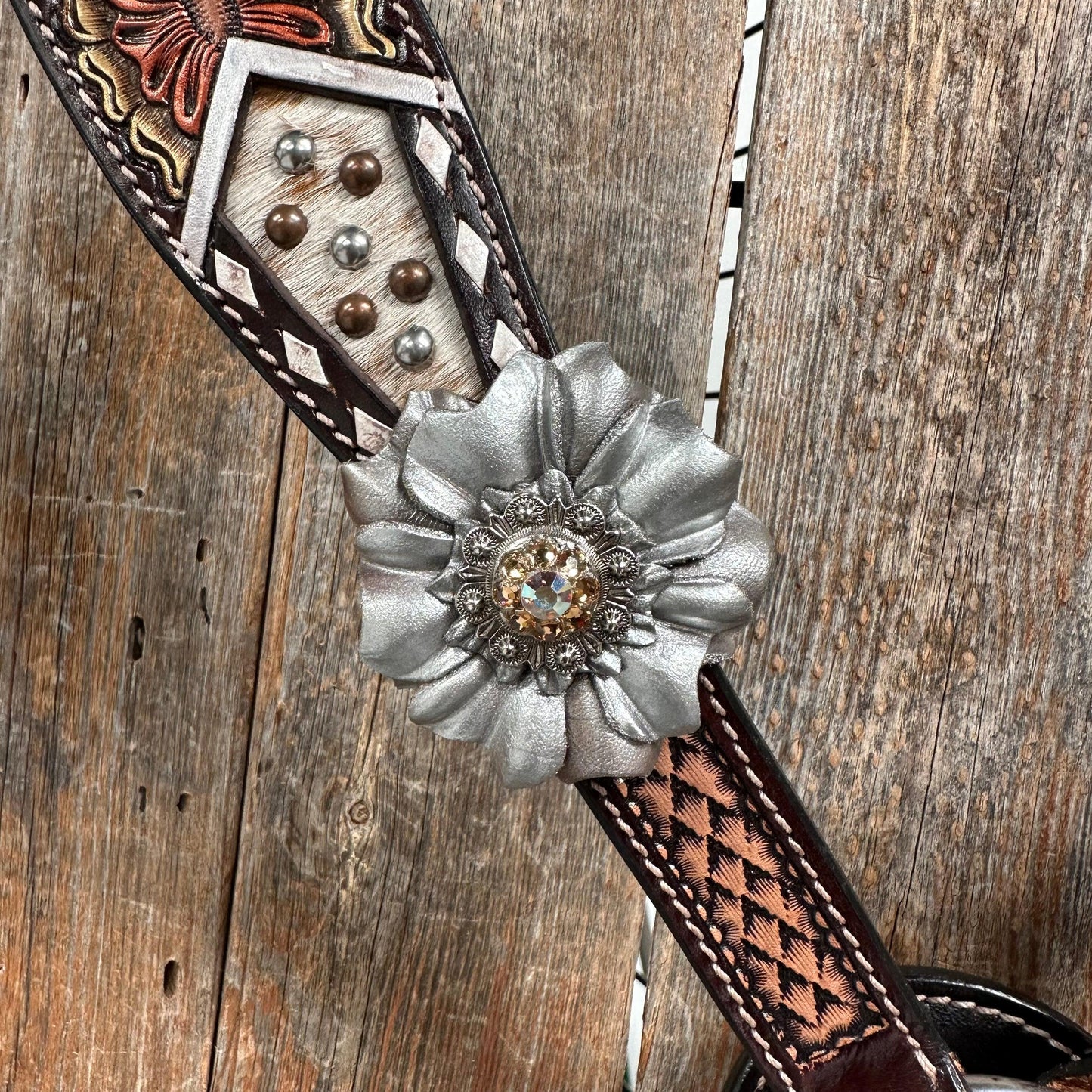 Cowhide Champagne and Silver One Ear/ Breastcollar Tack Set #OEBC556