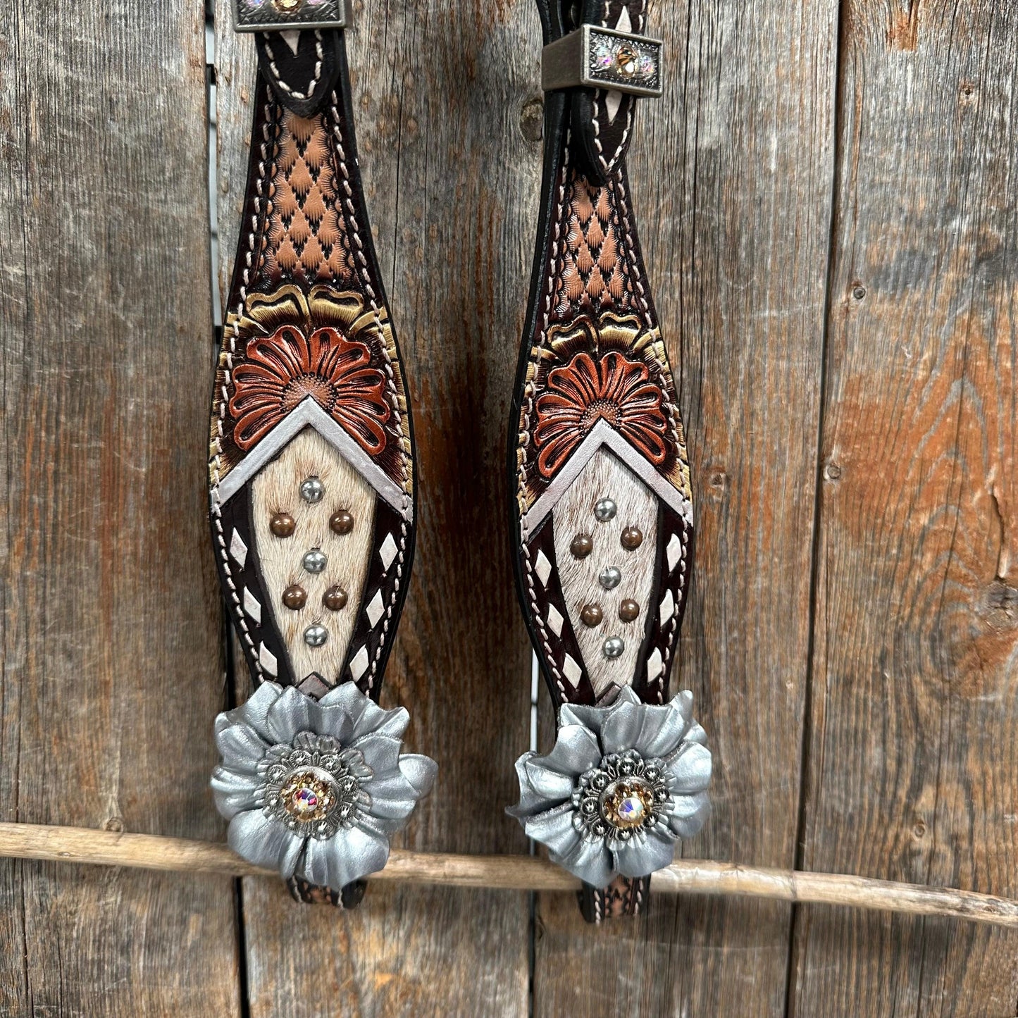 Cowhide Champagne and Silver One Ear/ Breastcollar Tack Set #OEBC556