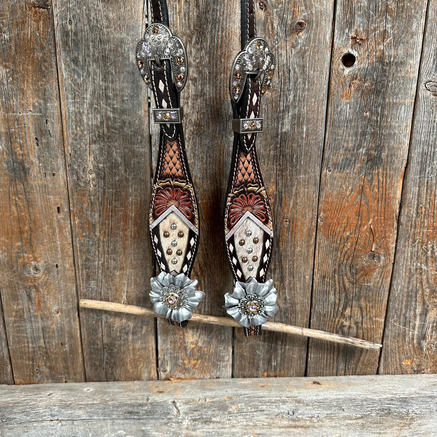 Cowhide Champagne and Silver One Ear/ Breastcollar Tack Set #OEBC556