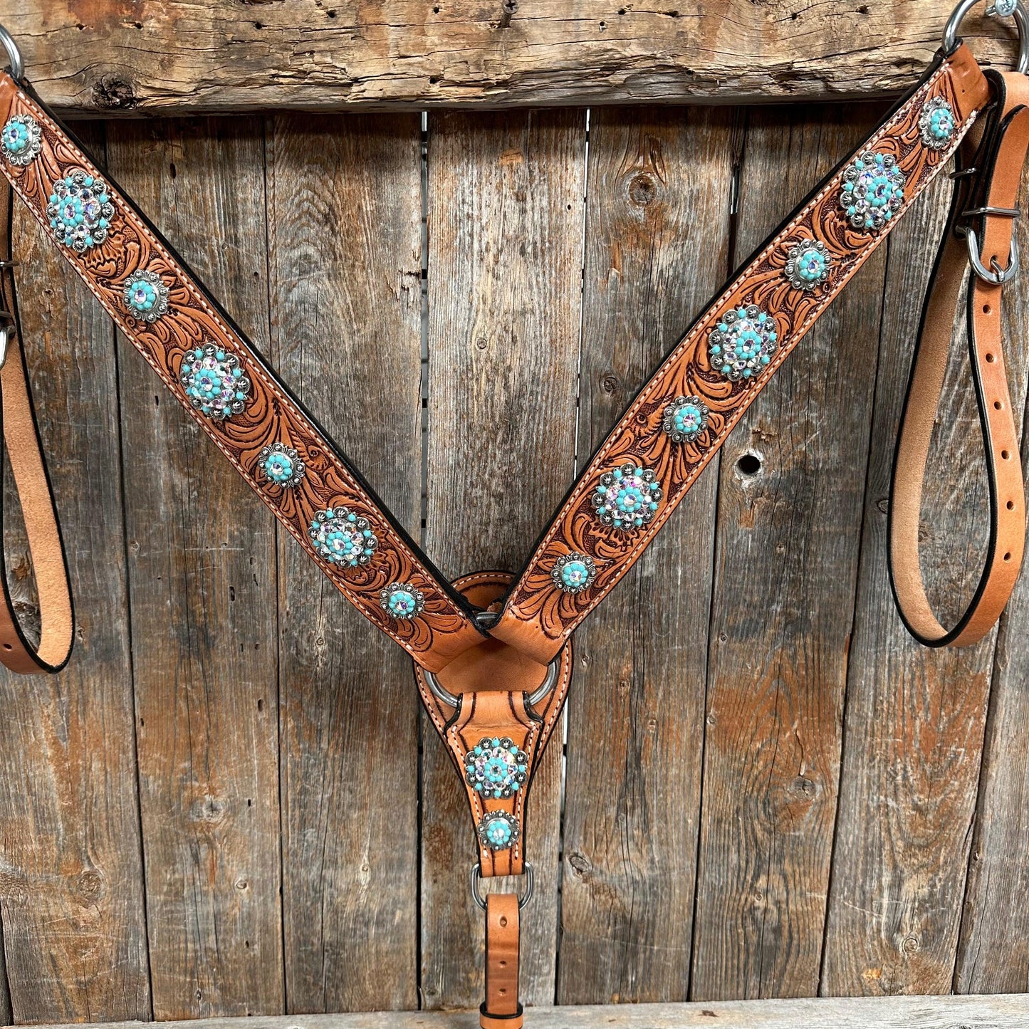 Light Oil Buckaroo Roper Turquoise and AB One Ear & Breastcollar Tack Set #OEBC559