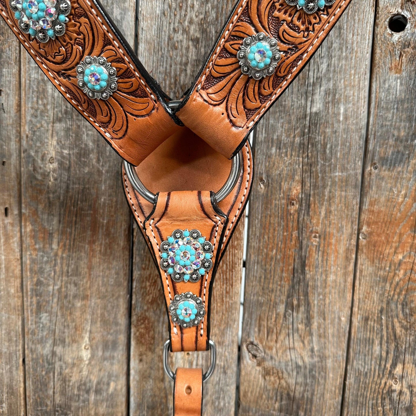 Light Oil Buckaroo Roper Turquoise and AB One Ear & Breastcollar Tack Set #OEBC559