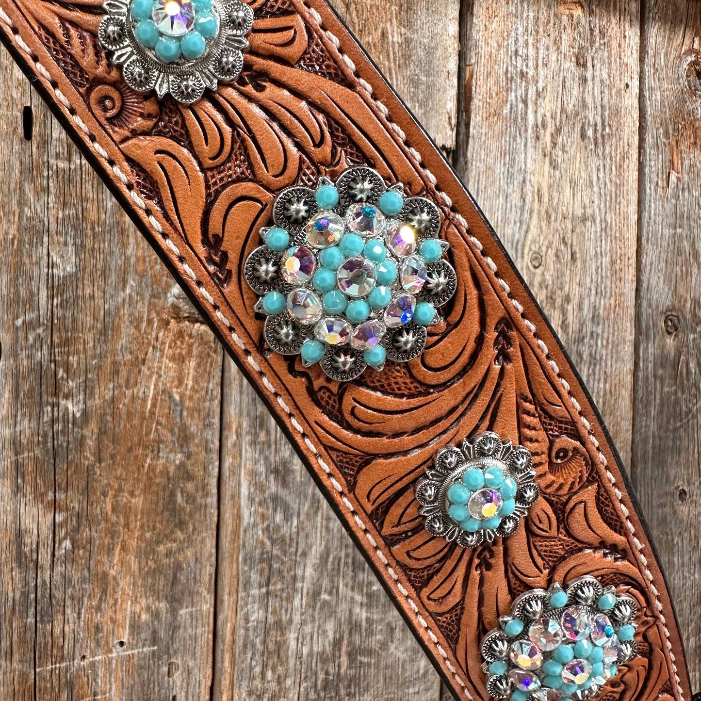 Light Oil Buckaroo Roper Turquoise and AB One Ear & Breastcollar Tack Set #OEBC559