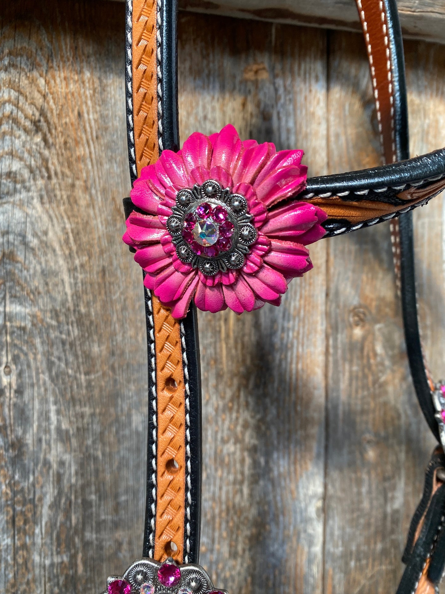 Leaf Scalloped Two Tone Pink Daisy One Ear Headstall / Bridle & Breastcollar Set #OEBC410