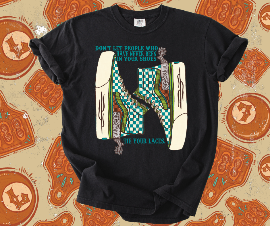 TIE YOUR LACES TEE