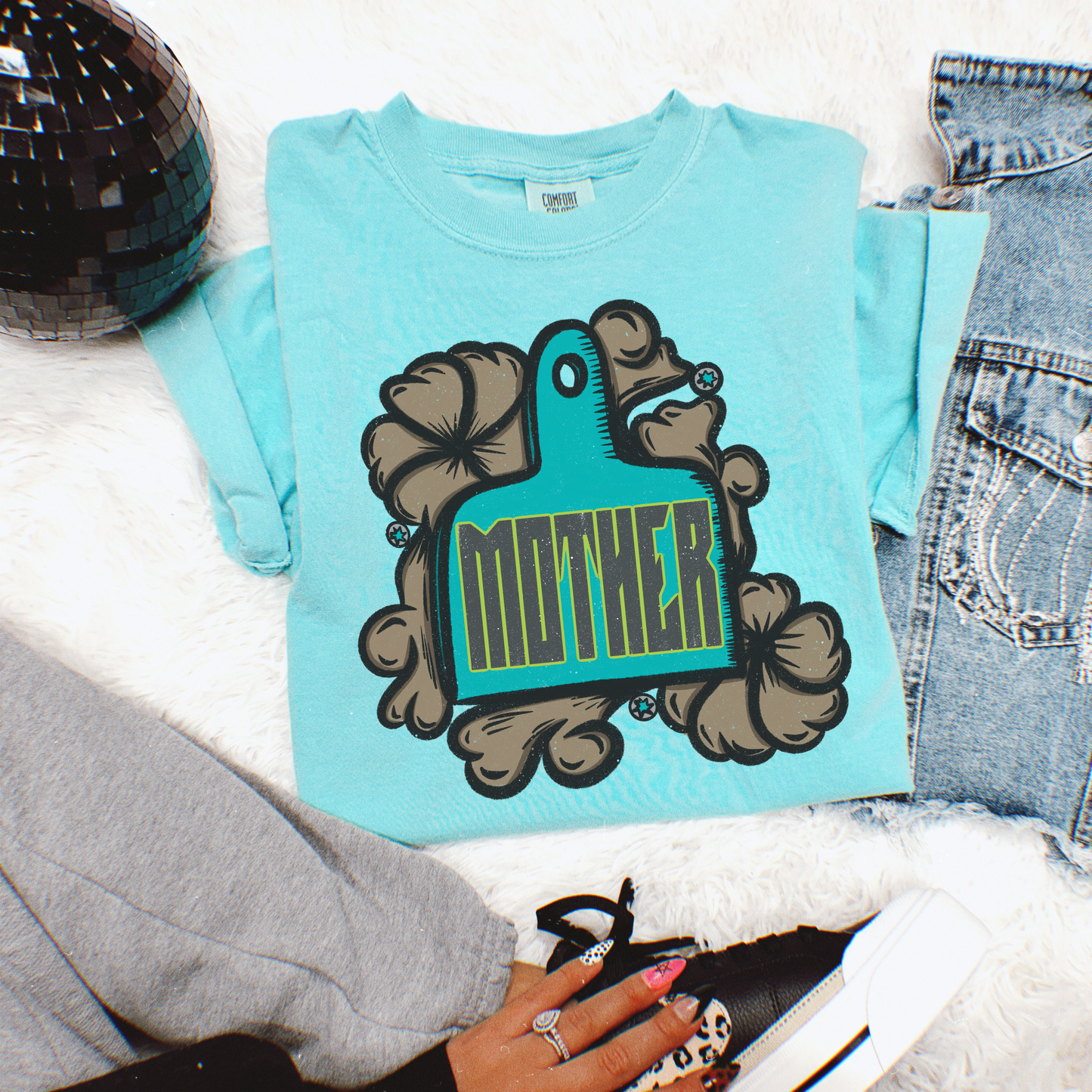 Mother cattle tag tee