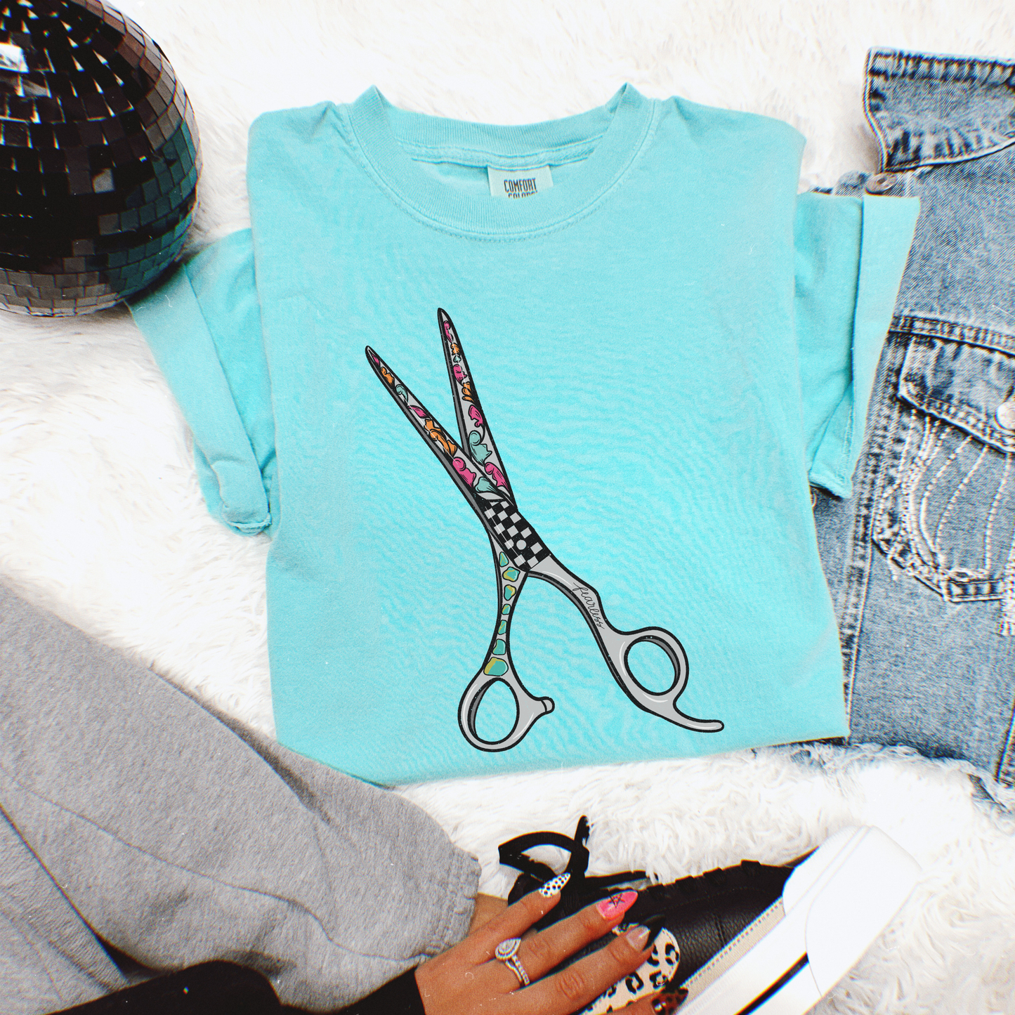Hair Stylist shears tee