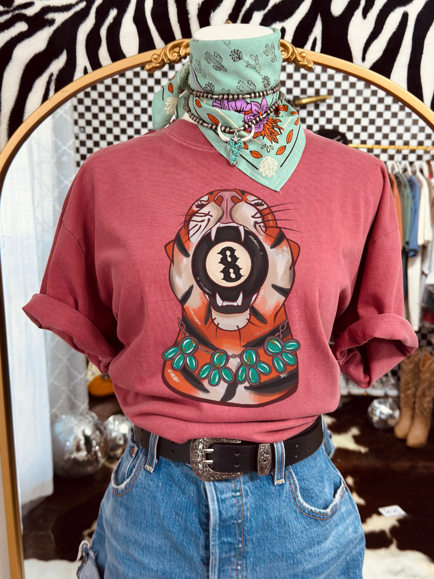 Into the wild Tiger tee