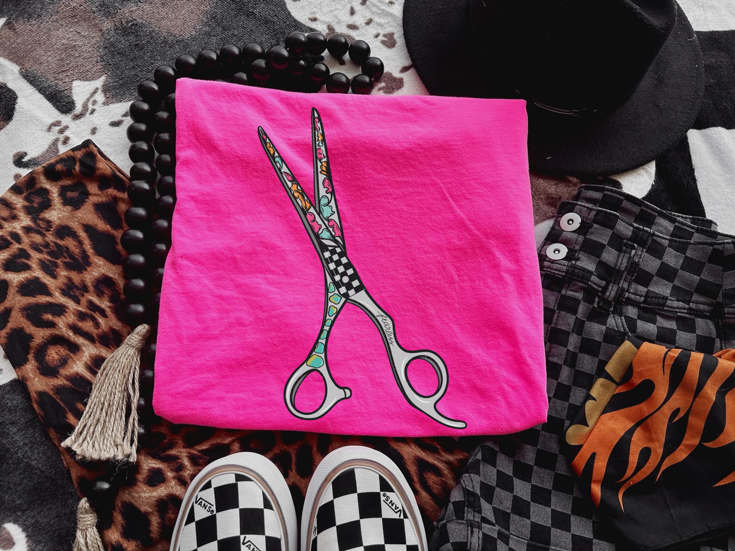 Hair Stylist shears tee