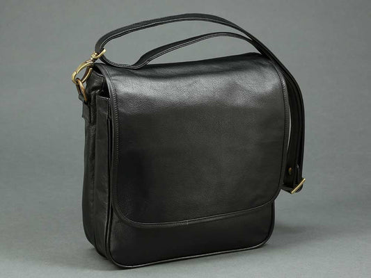 Totare Verona - Flap Cross Body Bag