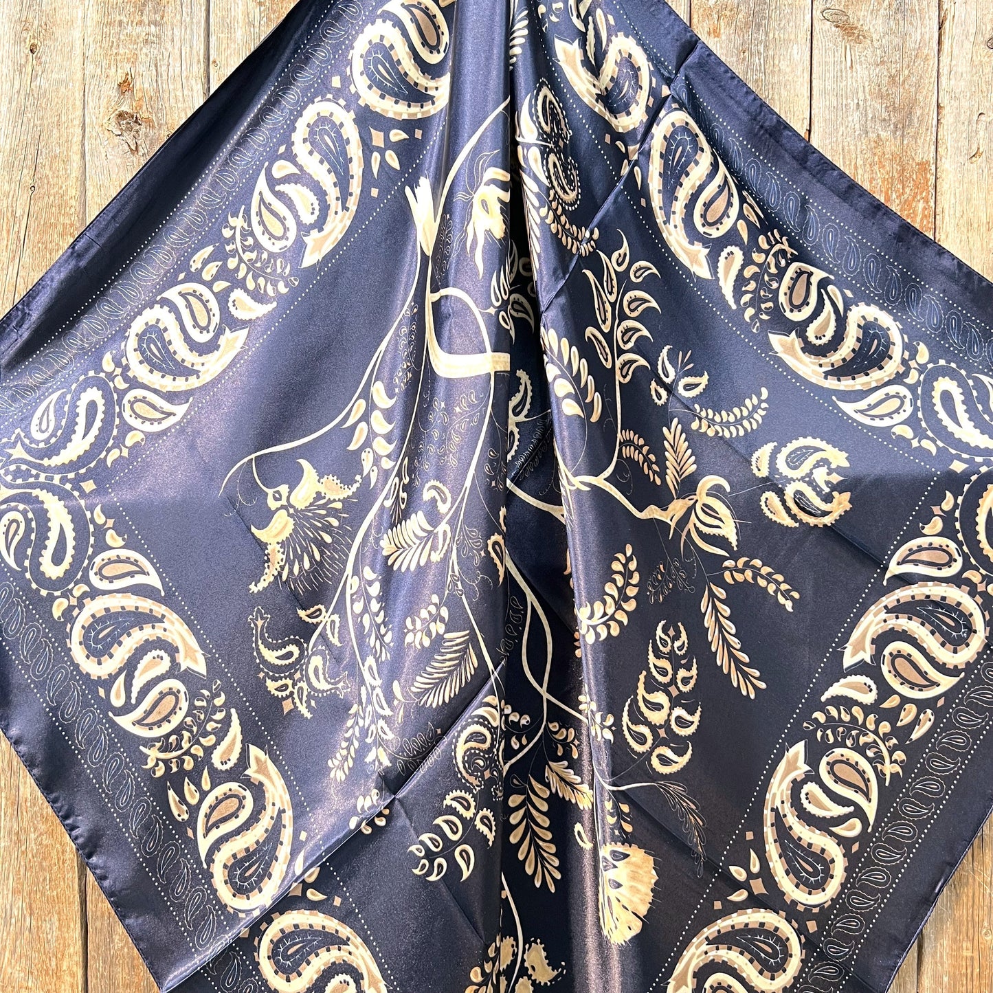 35X35" Blue and Cream Paisley Wild Rag / Scarf -W147L Slide WRC433B