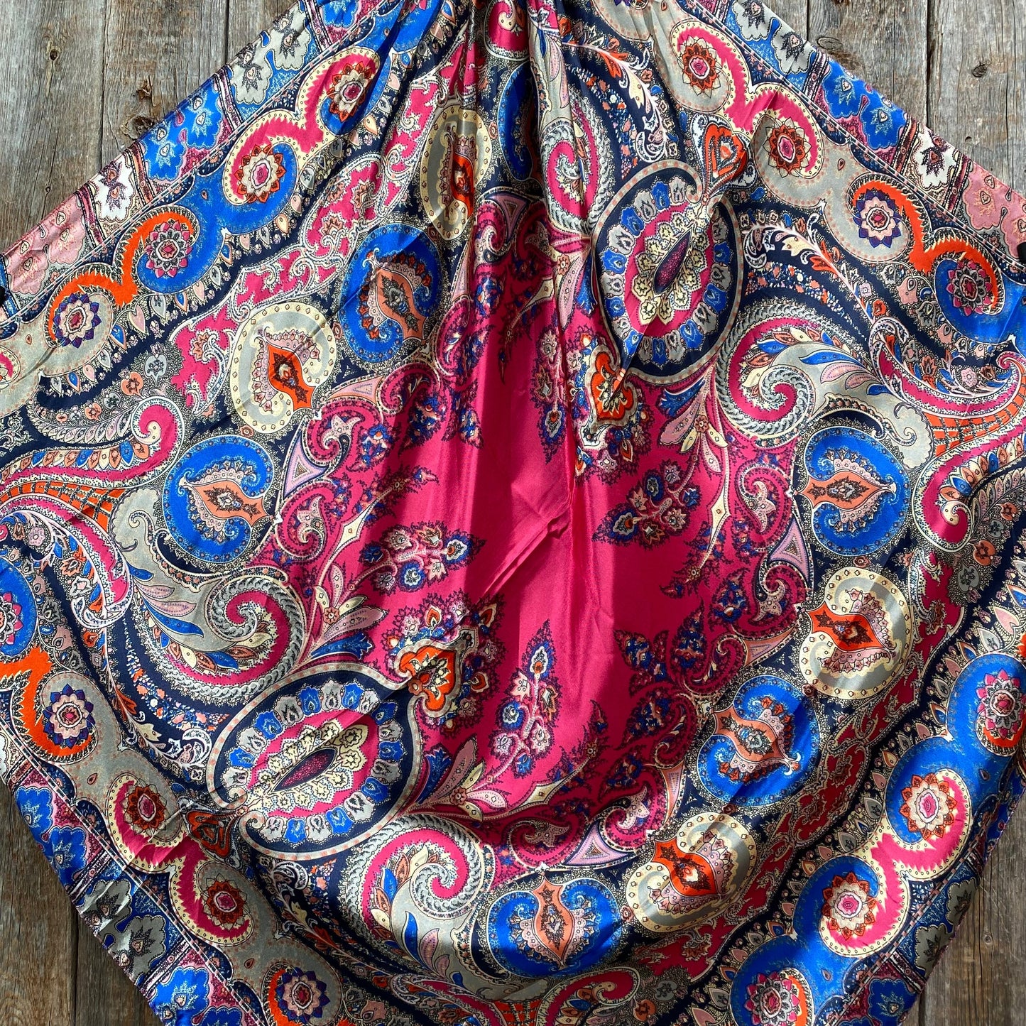 35X35"  Hot Pink Paisley Wild Rag / Scarf WR909NW