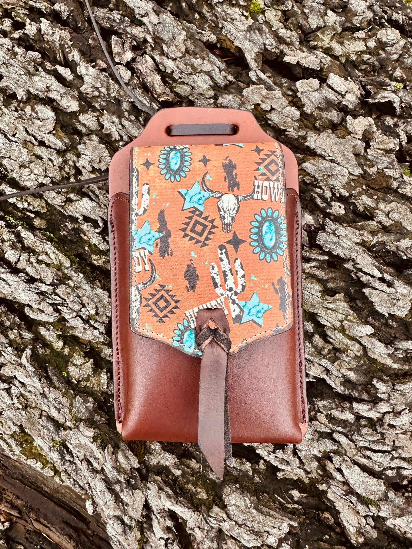 Howdy Leather Cell Phone Back Cinch Holder