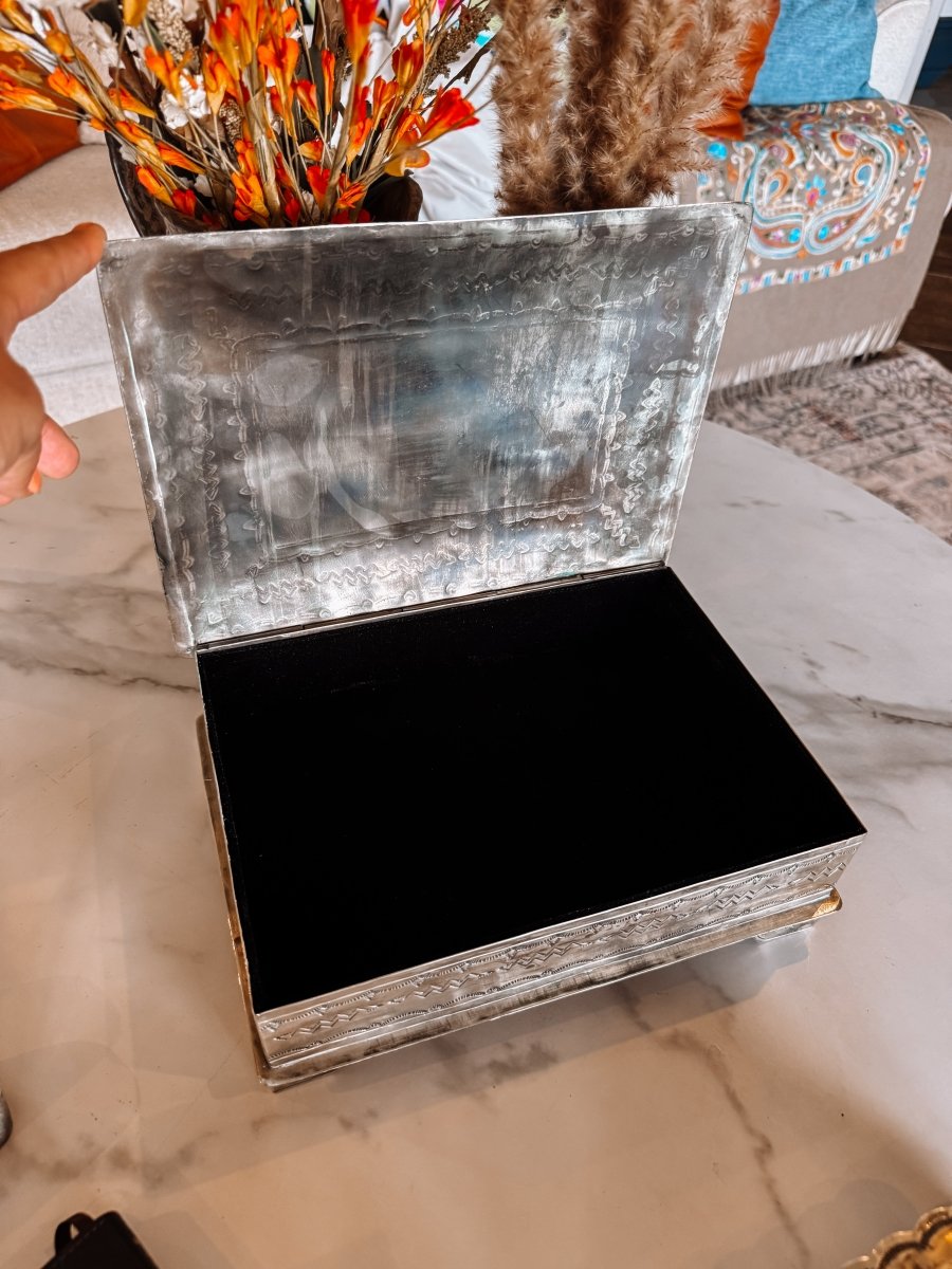 Ellis Stamped Box With Turquoise
