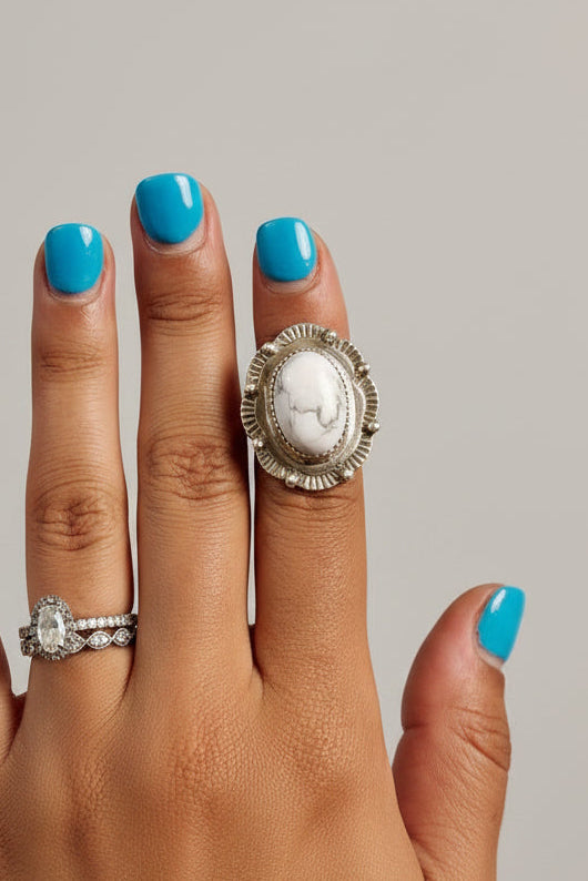 Freer Howlite Ring